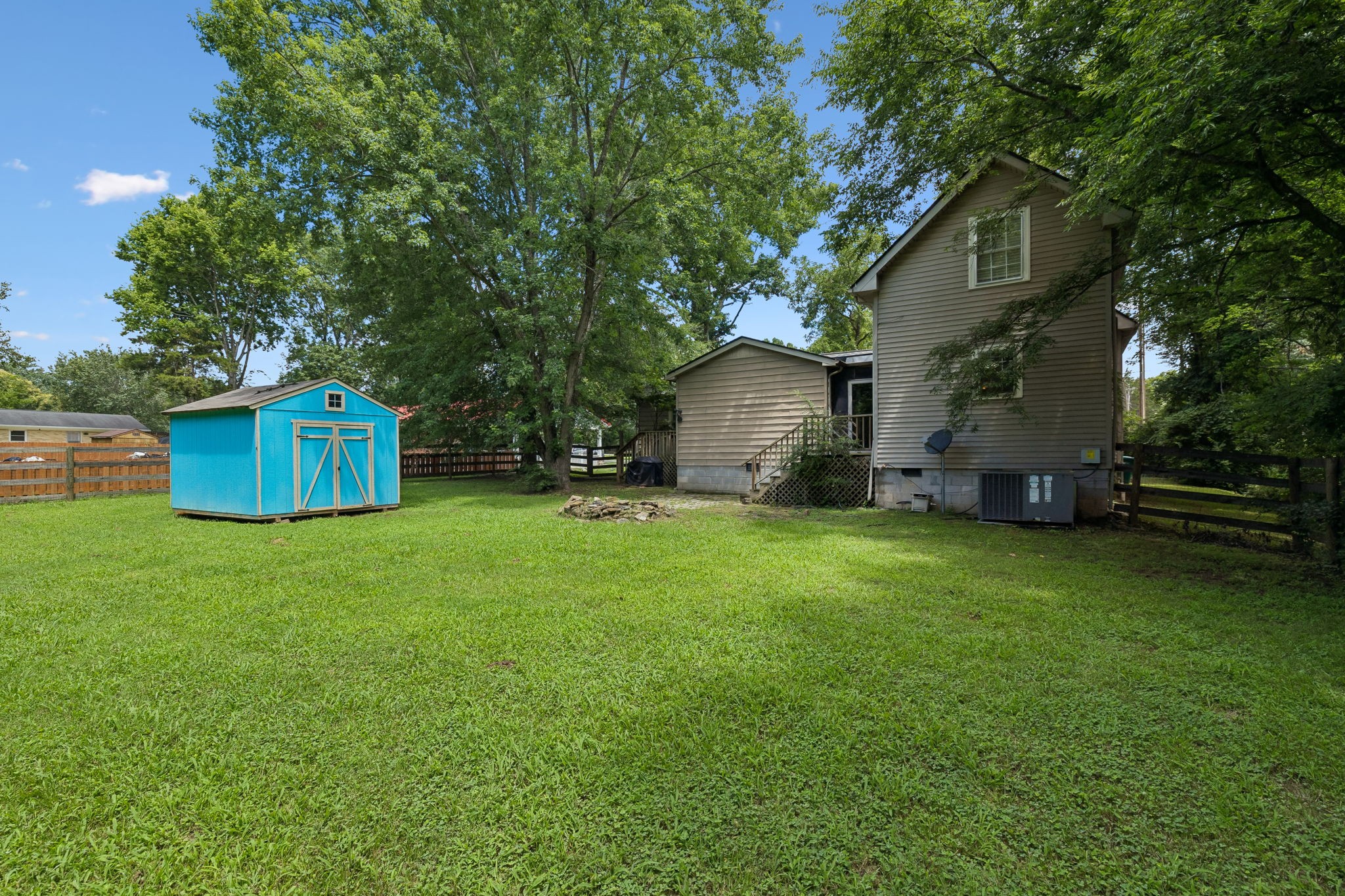 1804 Mars St