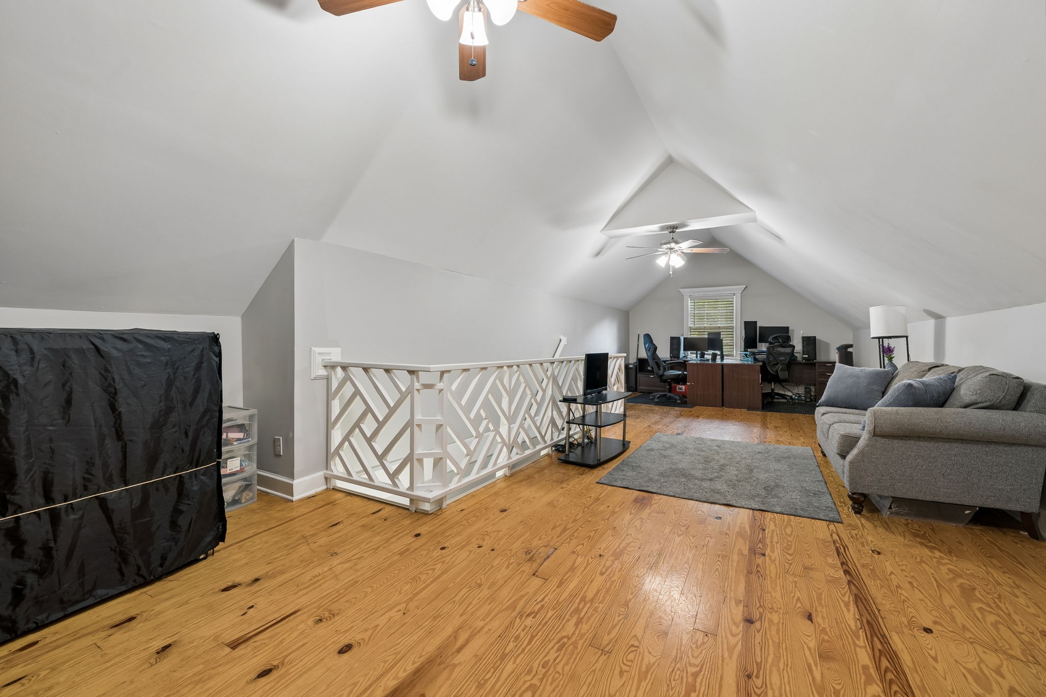 1804 Mars St