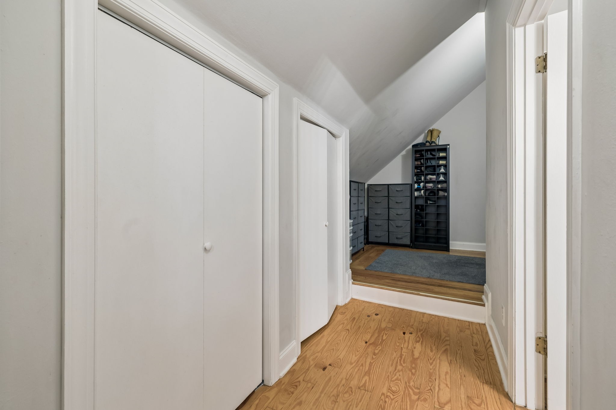 1804 Mars St
