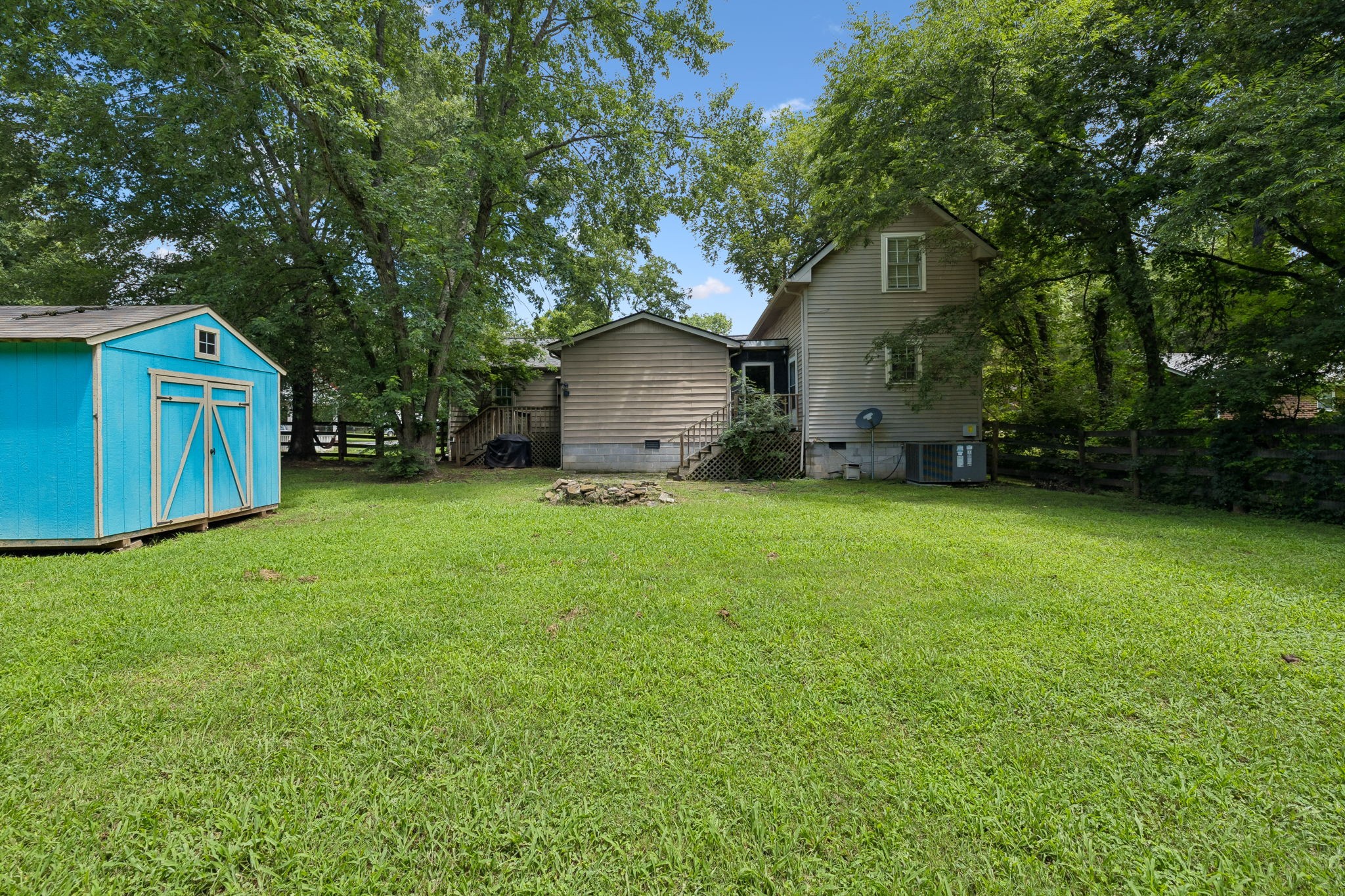 1804 Mars St