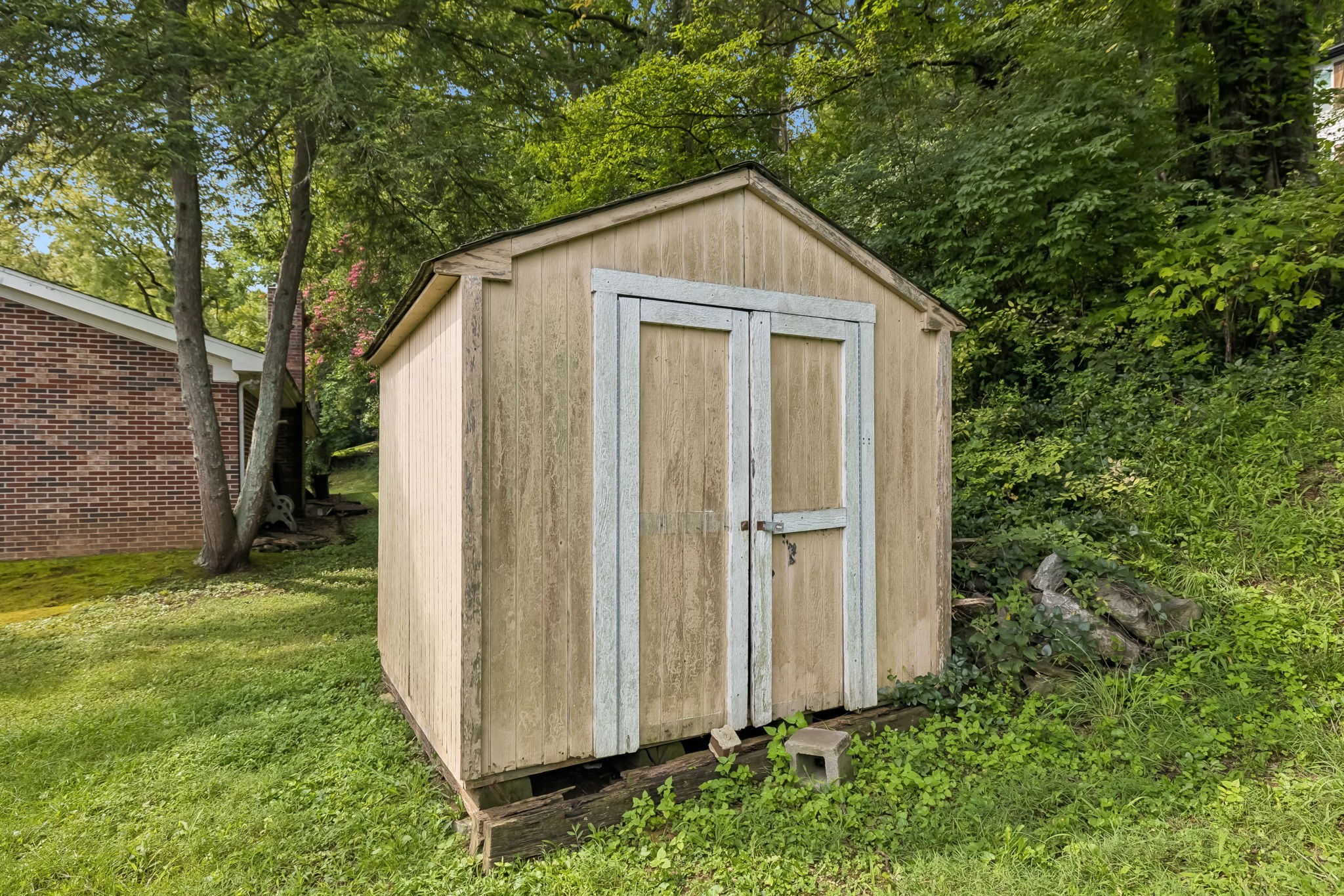 132 Hillwood Dr