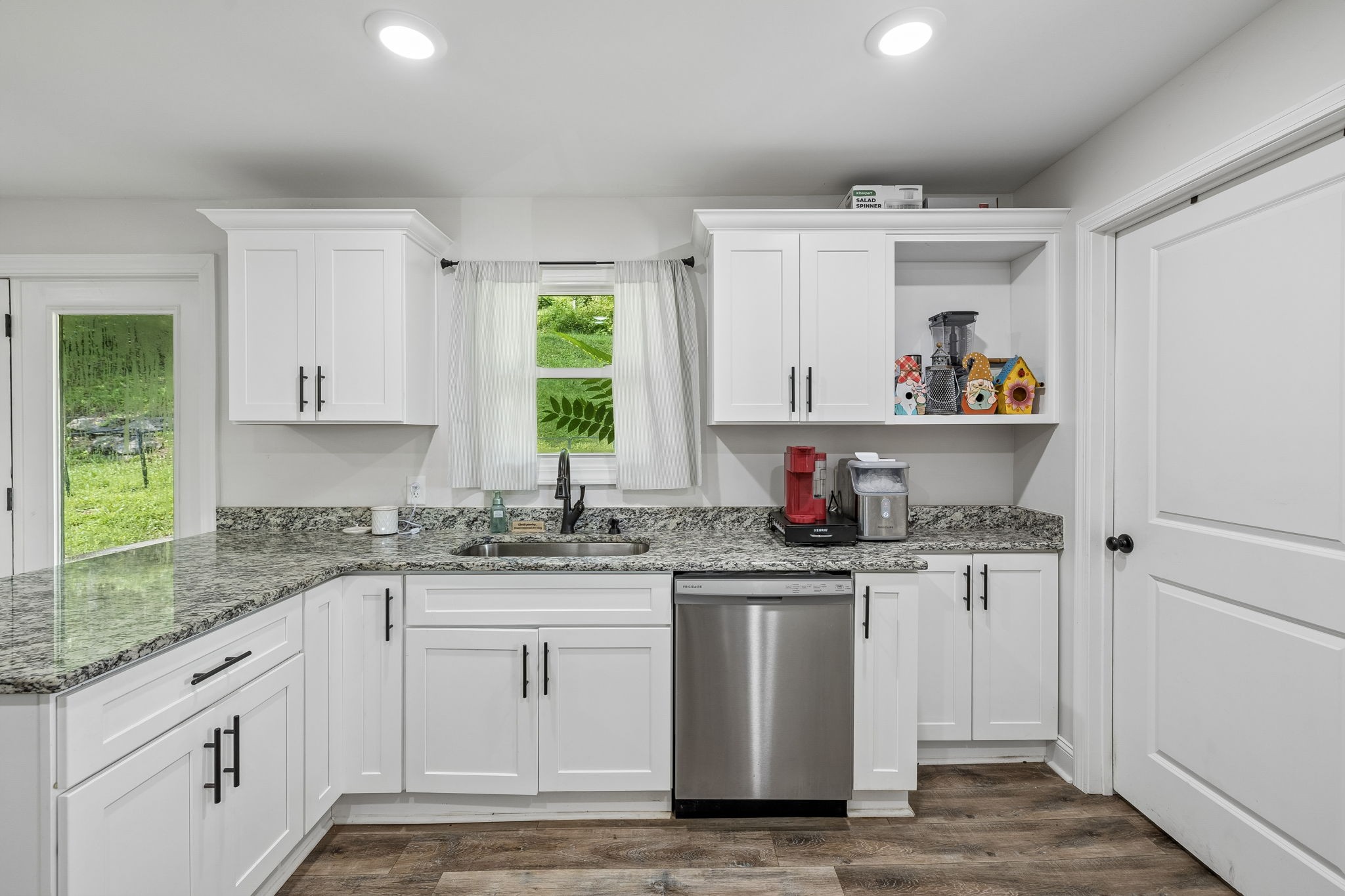 132 Hillwood Dr