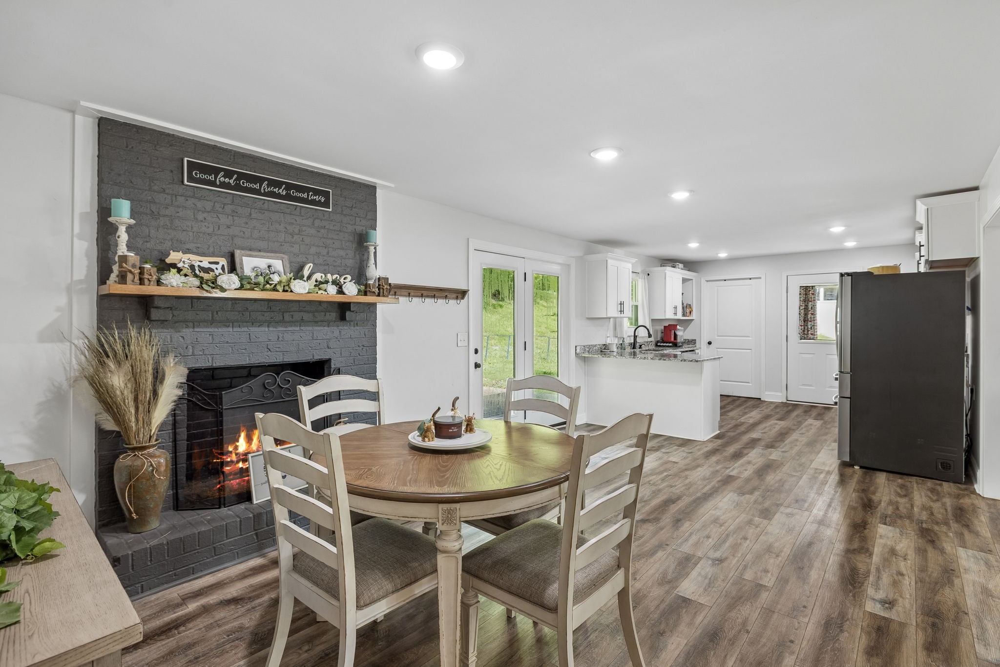 132 Hillwood Dr