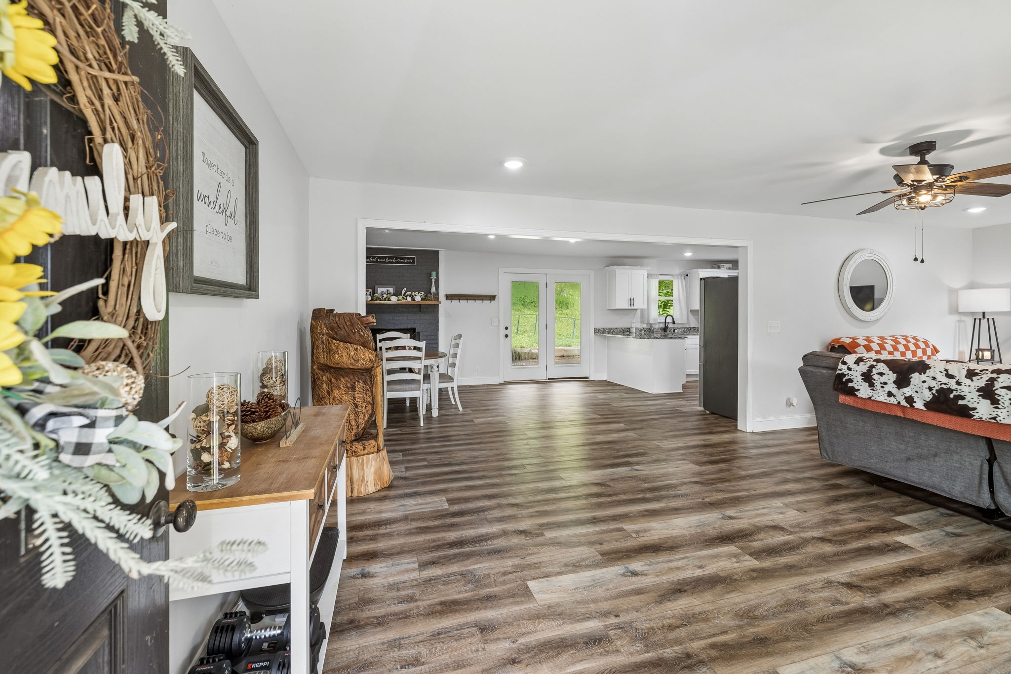 132 Hillwood Dr