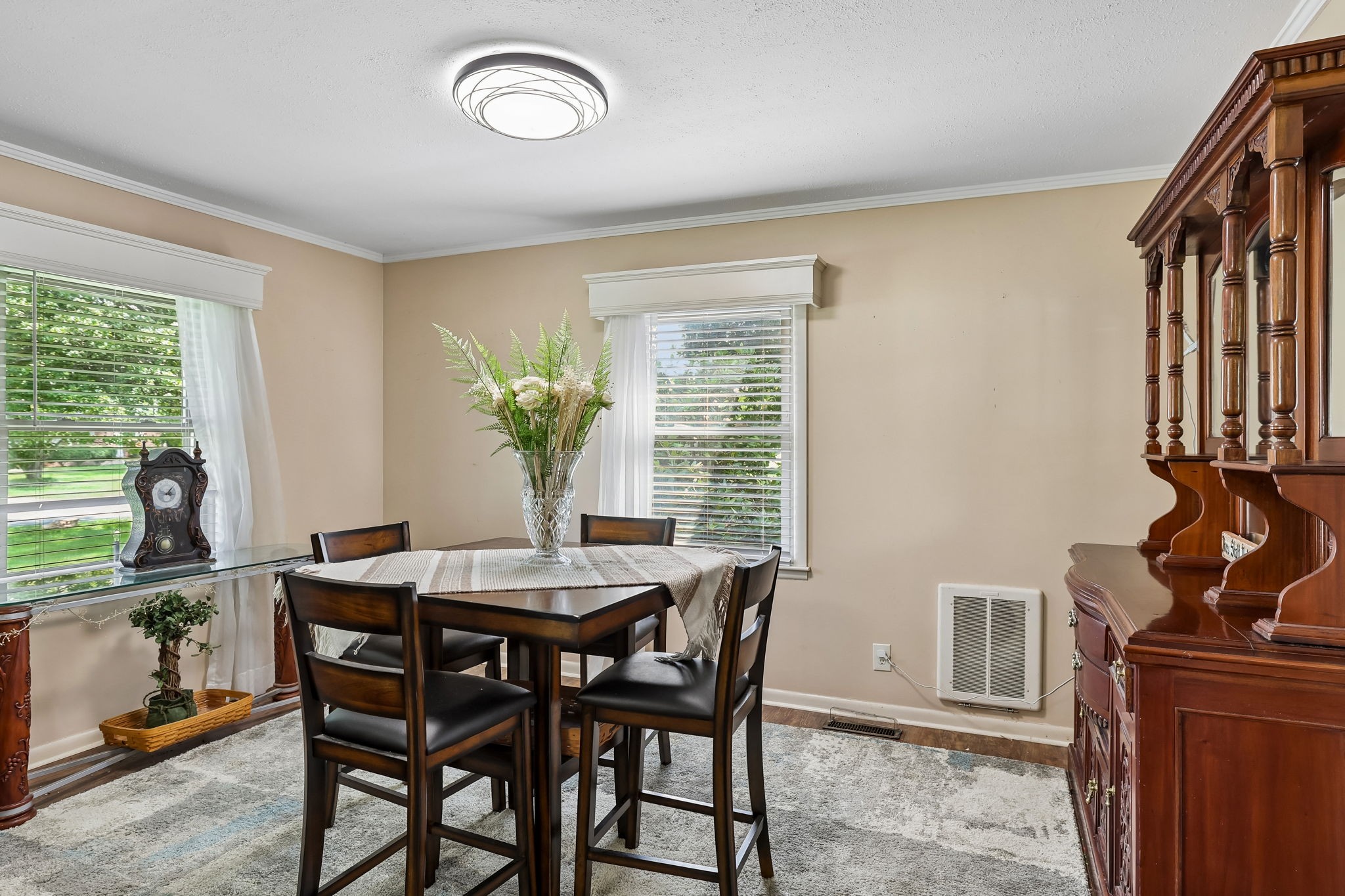 204 8th Ave, SE