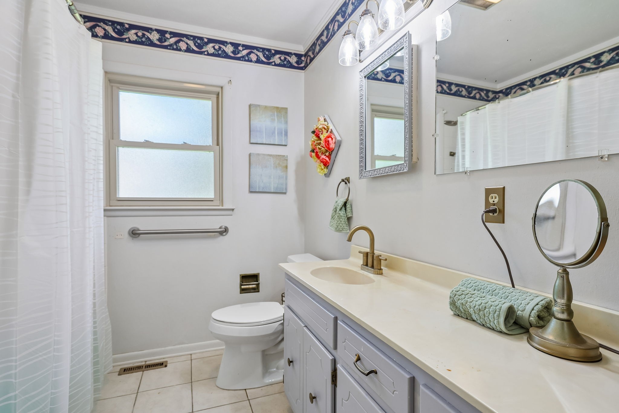 204 8th Ave, SE