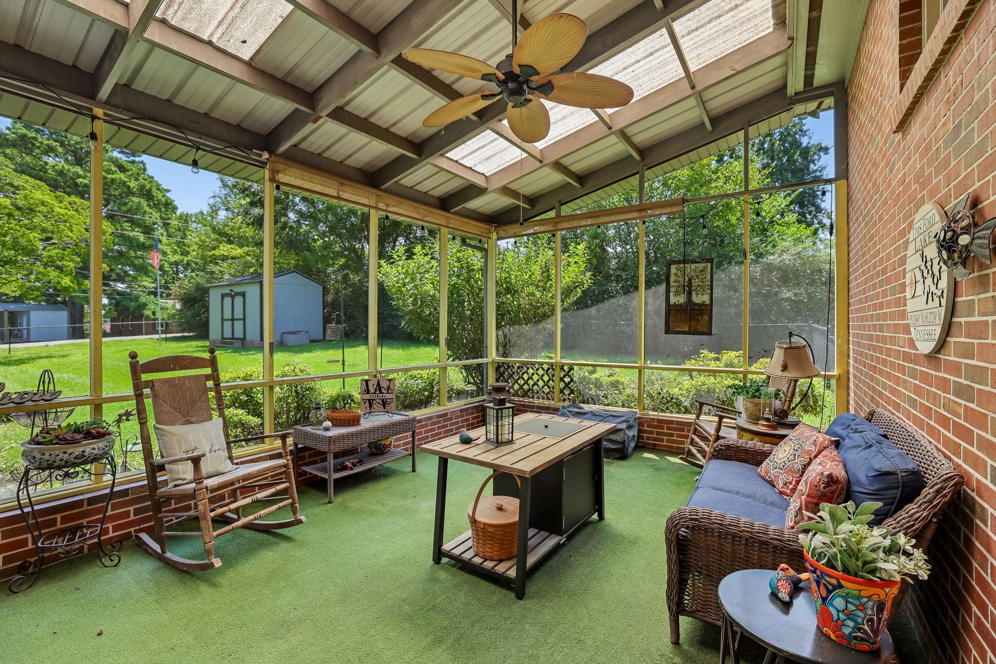 204 8th Ave, SE