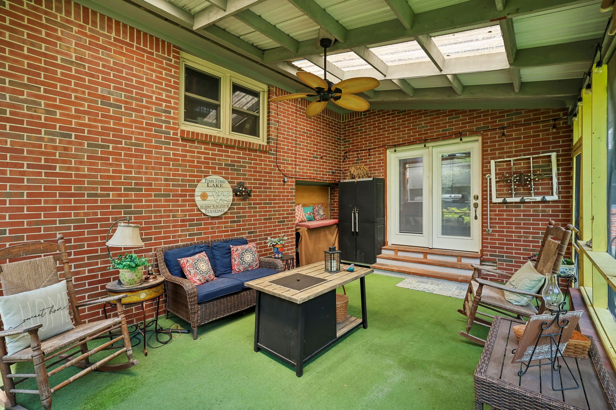 204 8th Ave, SE