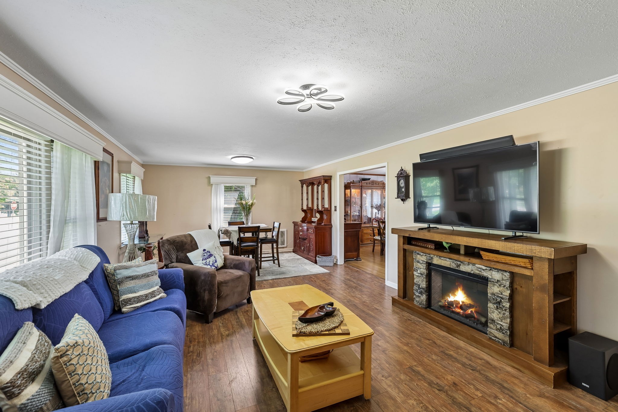 204 8th Ave, SE