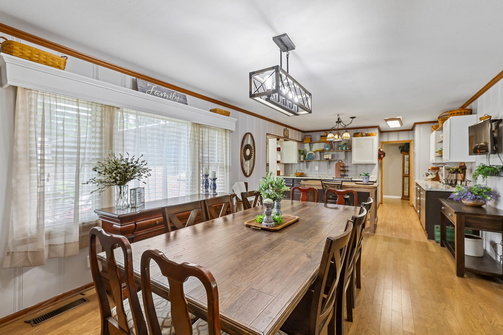 204 8th Ave, SE
