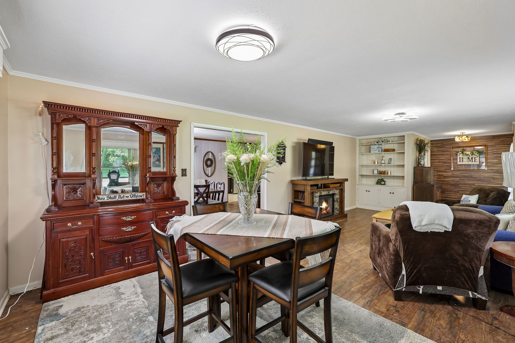 204 8th Ave, SE