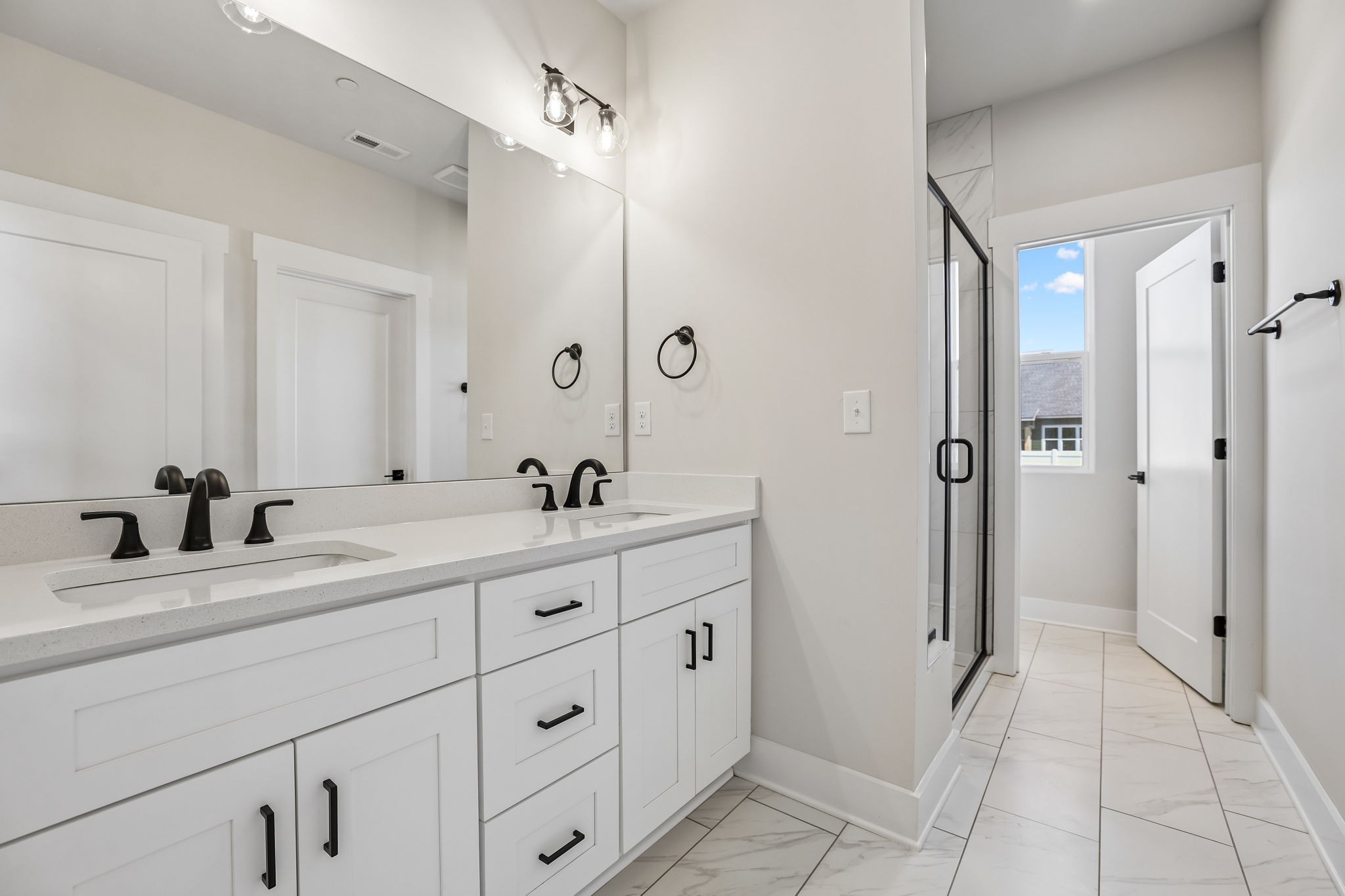 10109 Whitehorn Ln