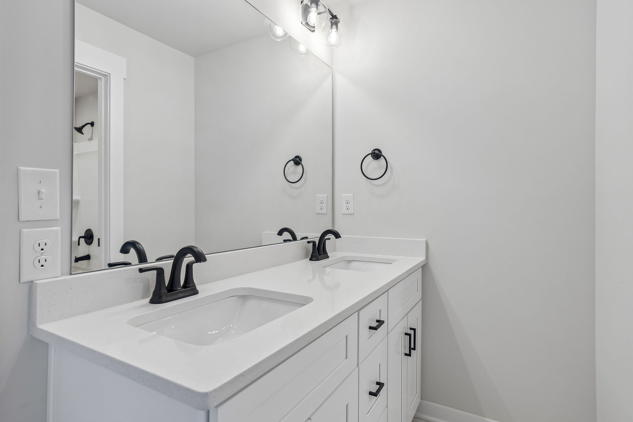 10109 Whitehorn Ln
