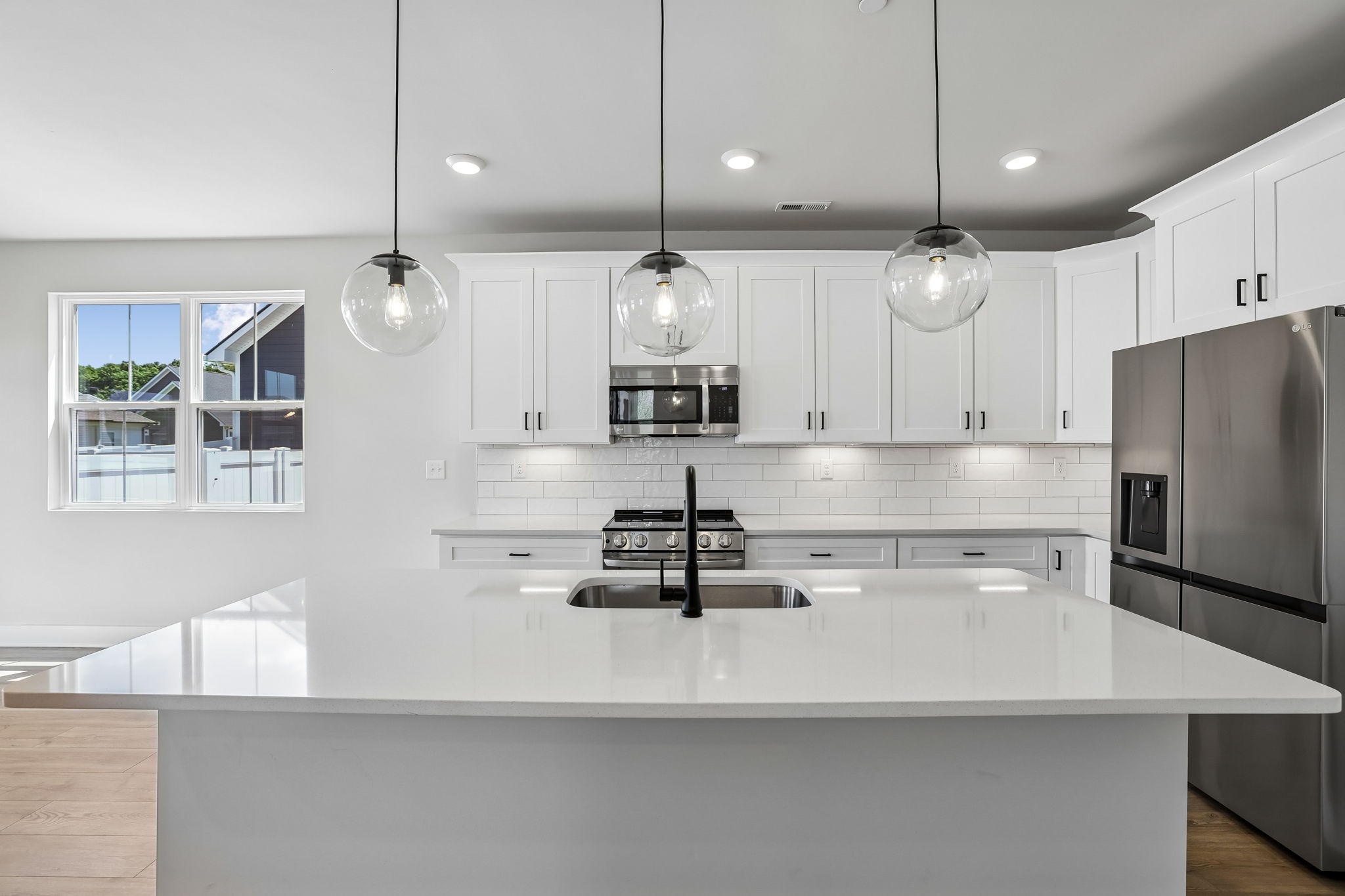 10109 Whitehorn Ln