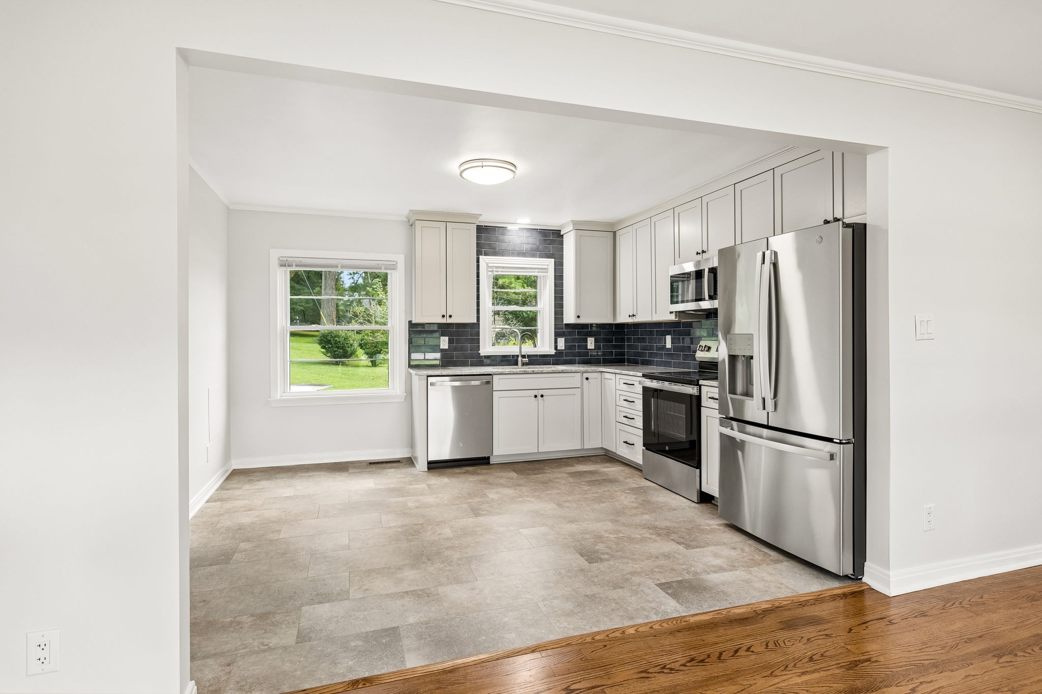 202 Jackson Heights Rd