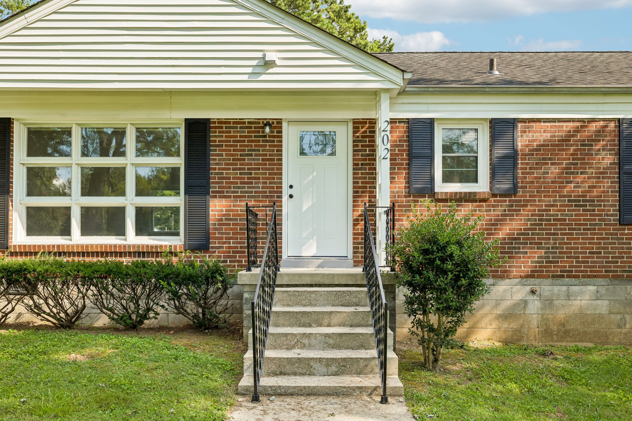 202 Jackson Heights Rd