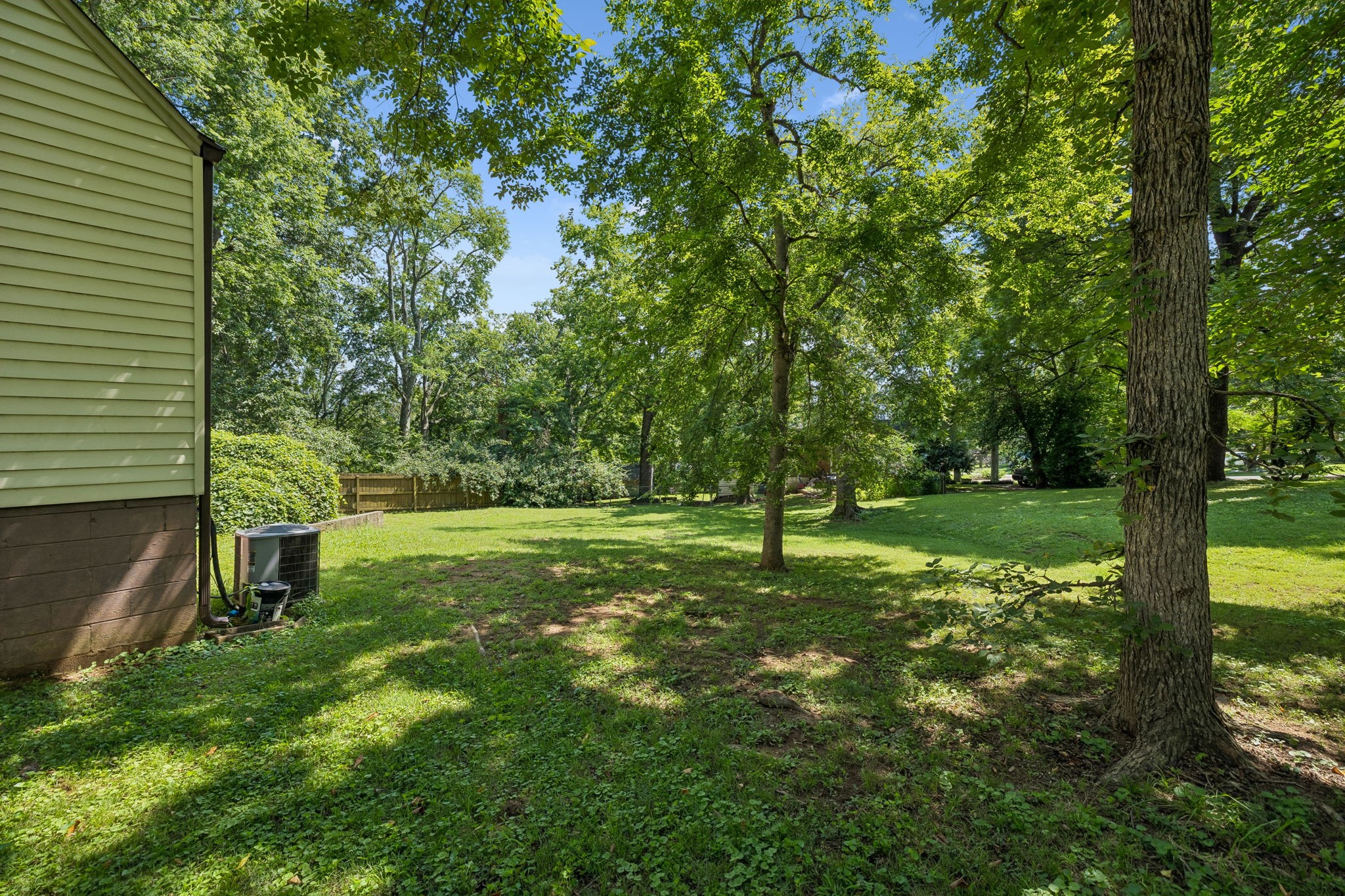 210 Cliffdale Rd