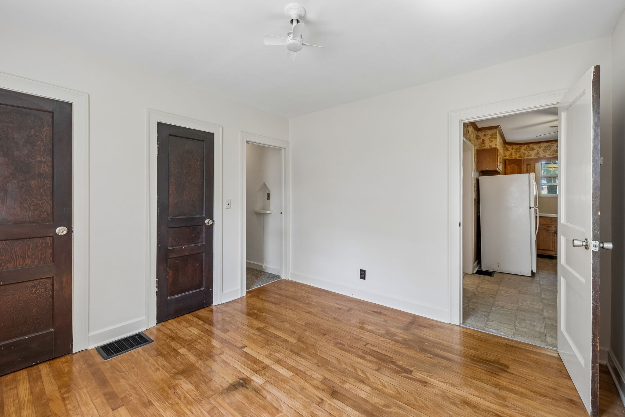 210 Cliffdale Rd