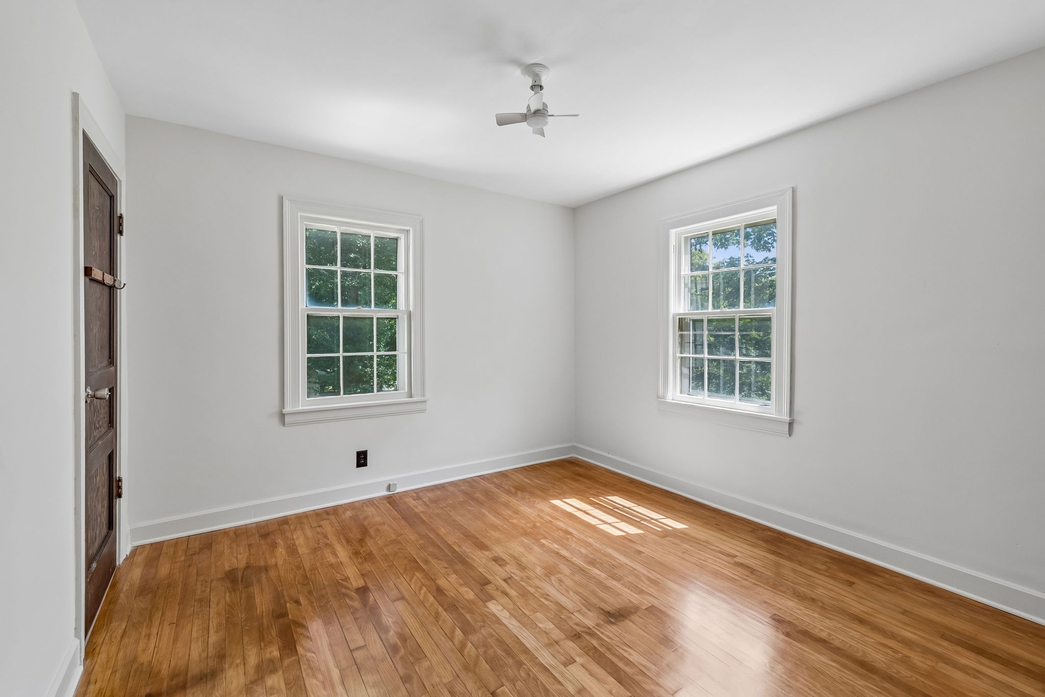 210 Cliffdale Rd