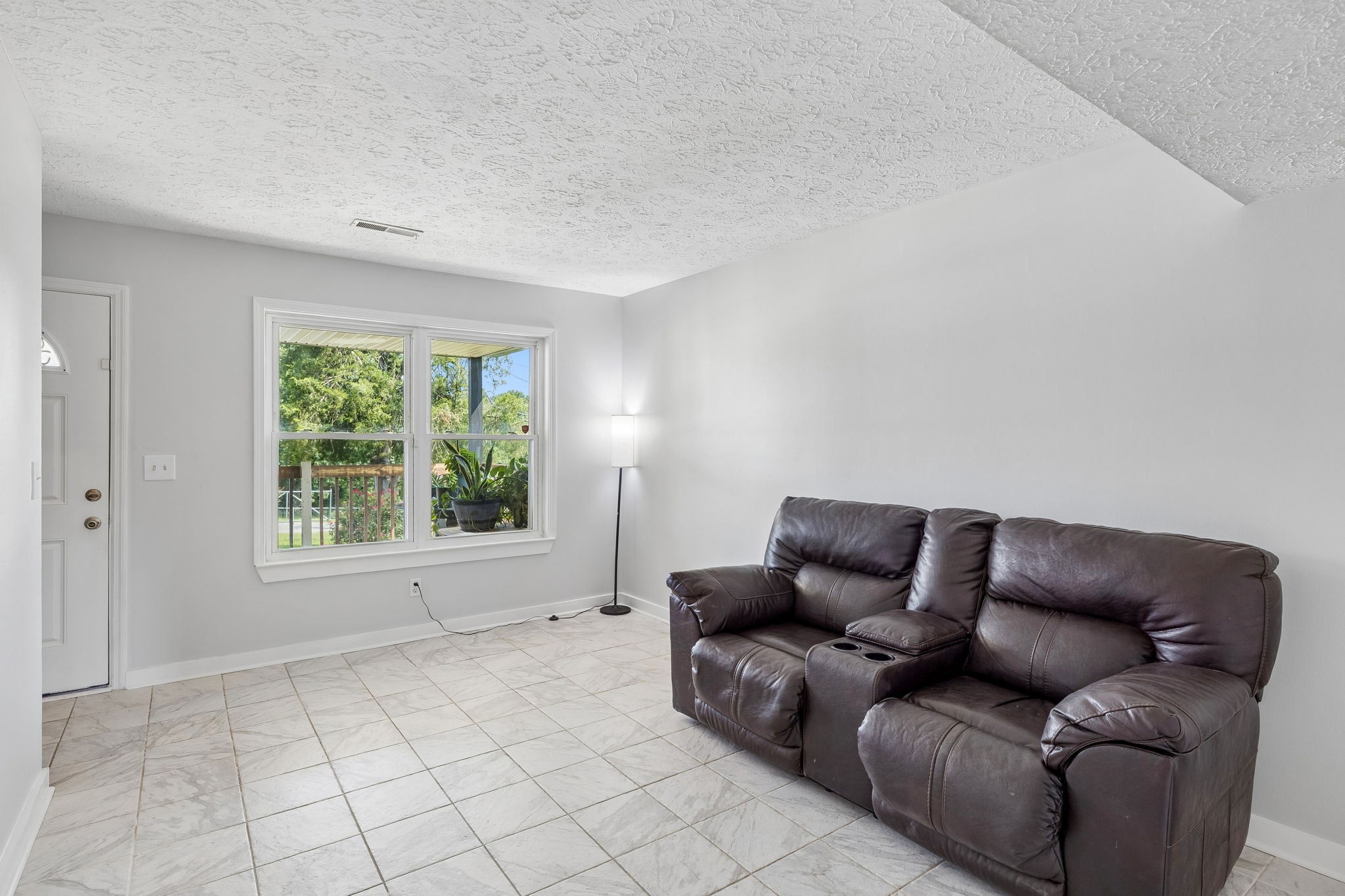 211 Archwood Dr