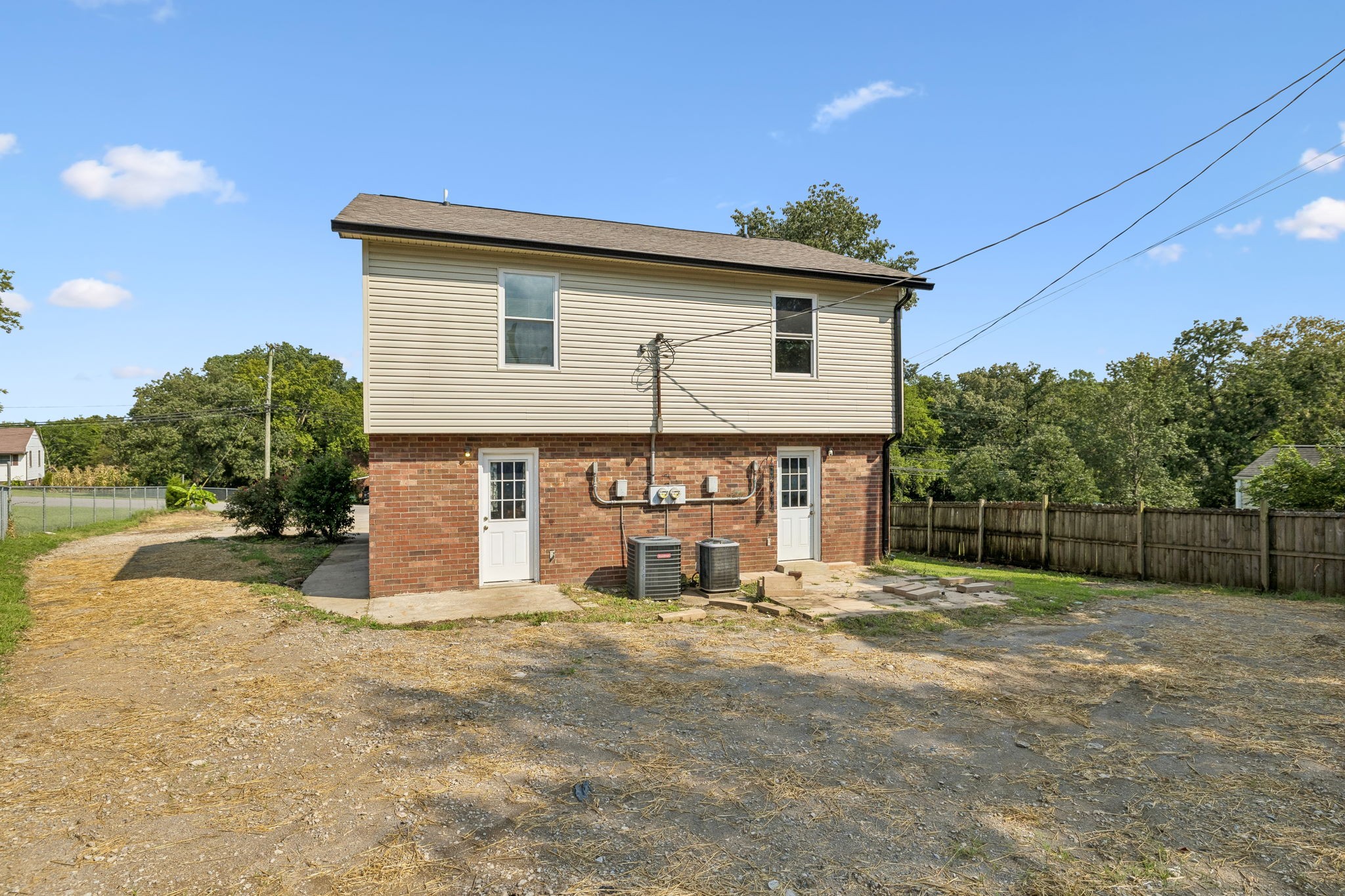 211 Archwood Dr