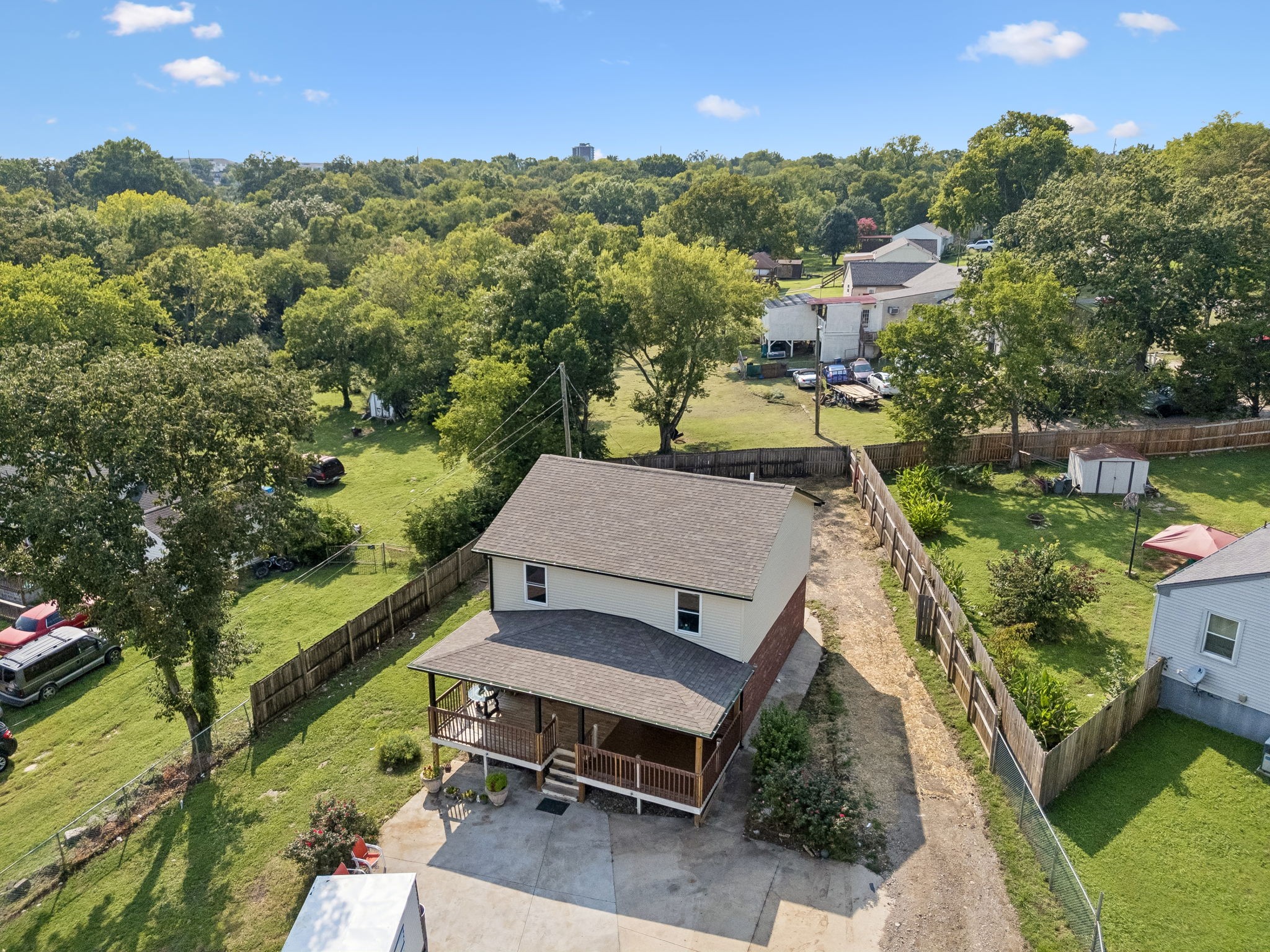 211 Archwood Dr