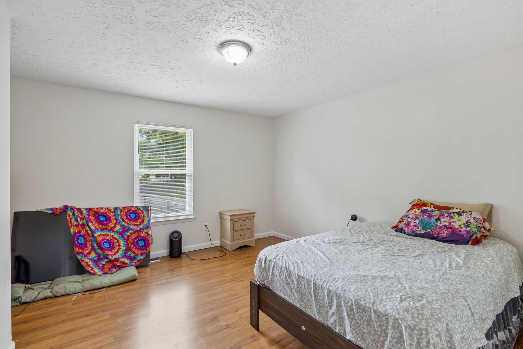 211 Archwood Dr