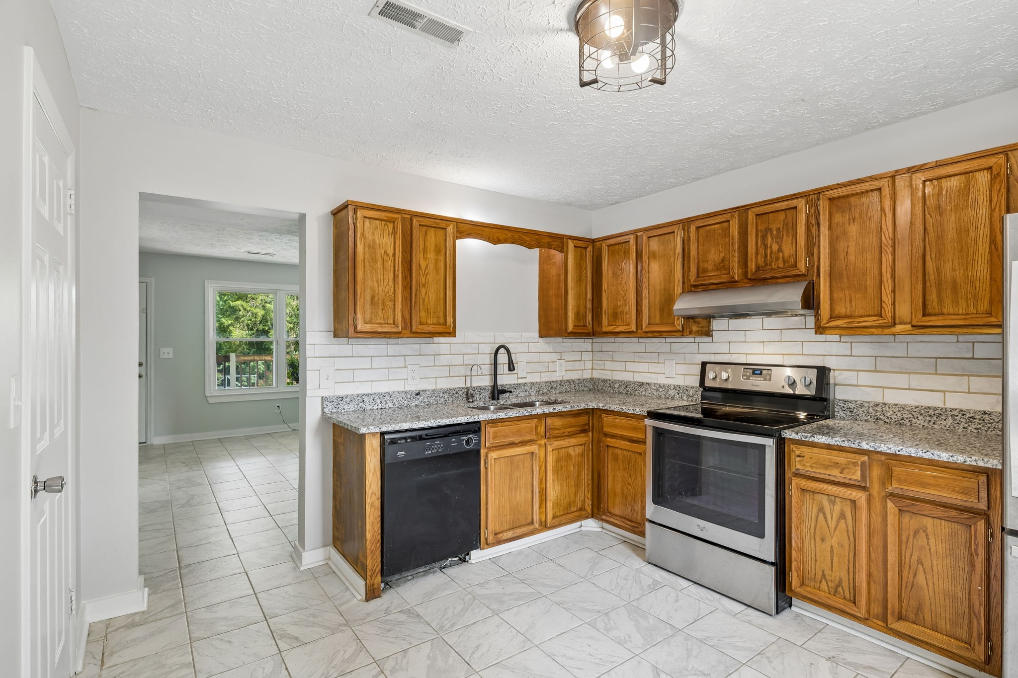 211 Archwood Dr