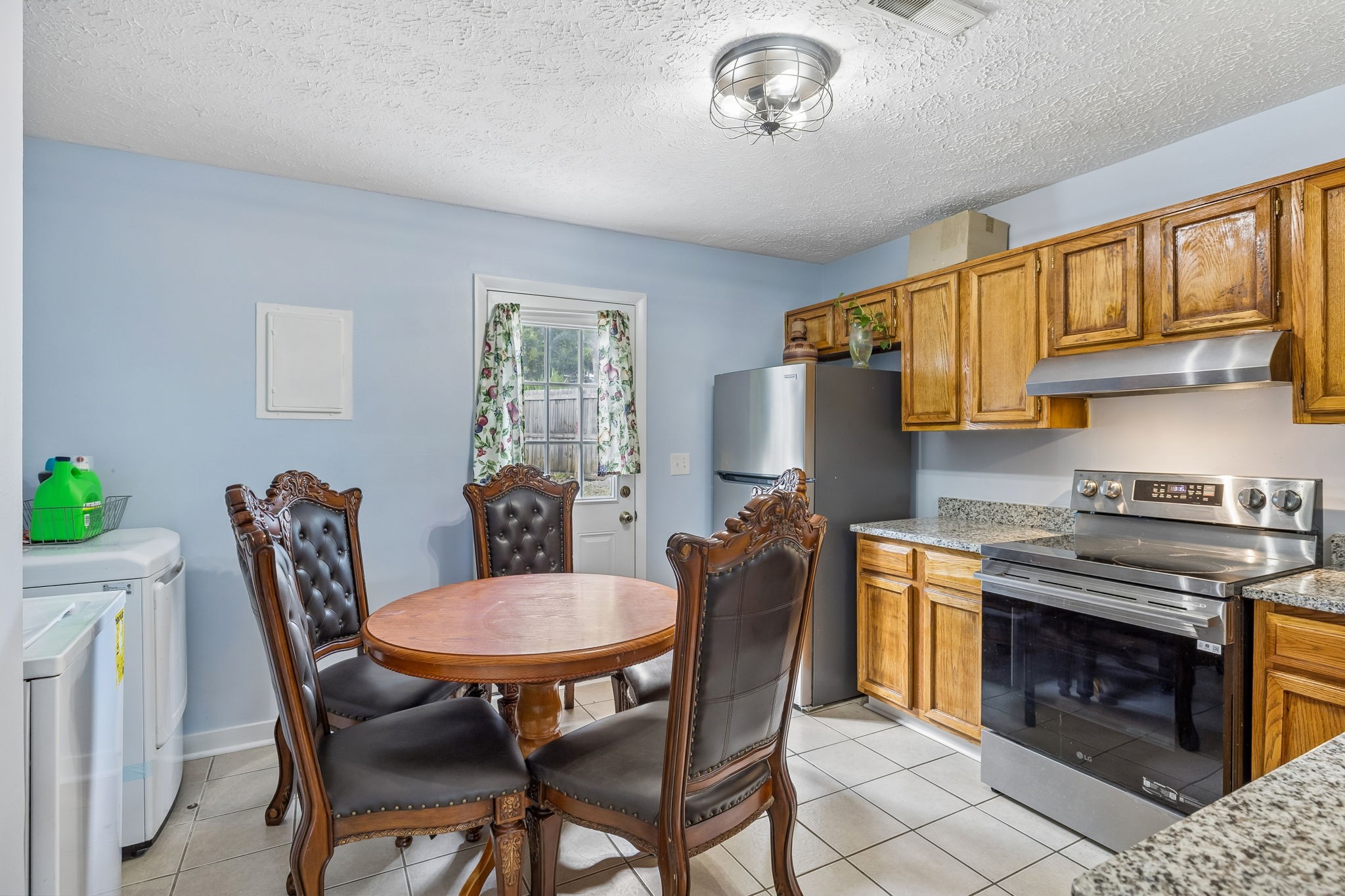 211 Archwood Dr