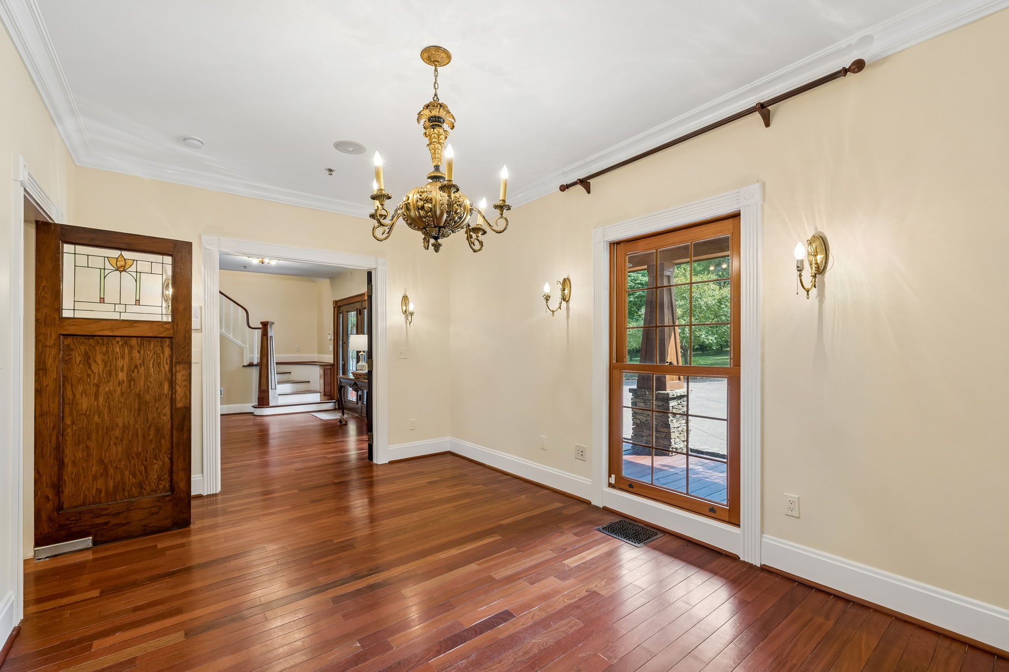 1374 Peter Pond Rd