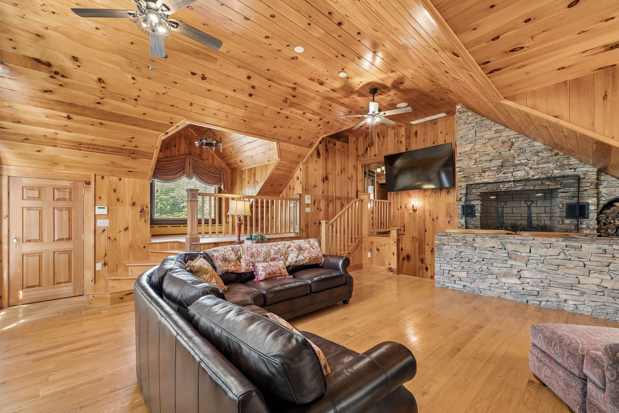1374 Peter Pond Rd