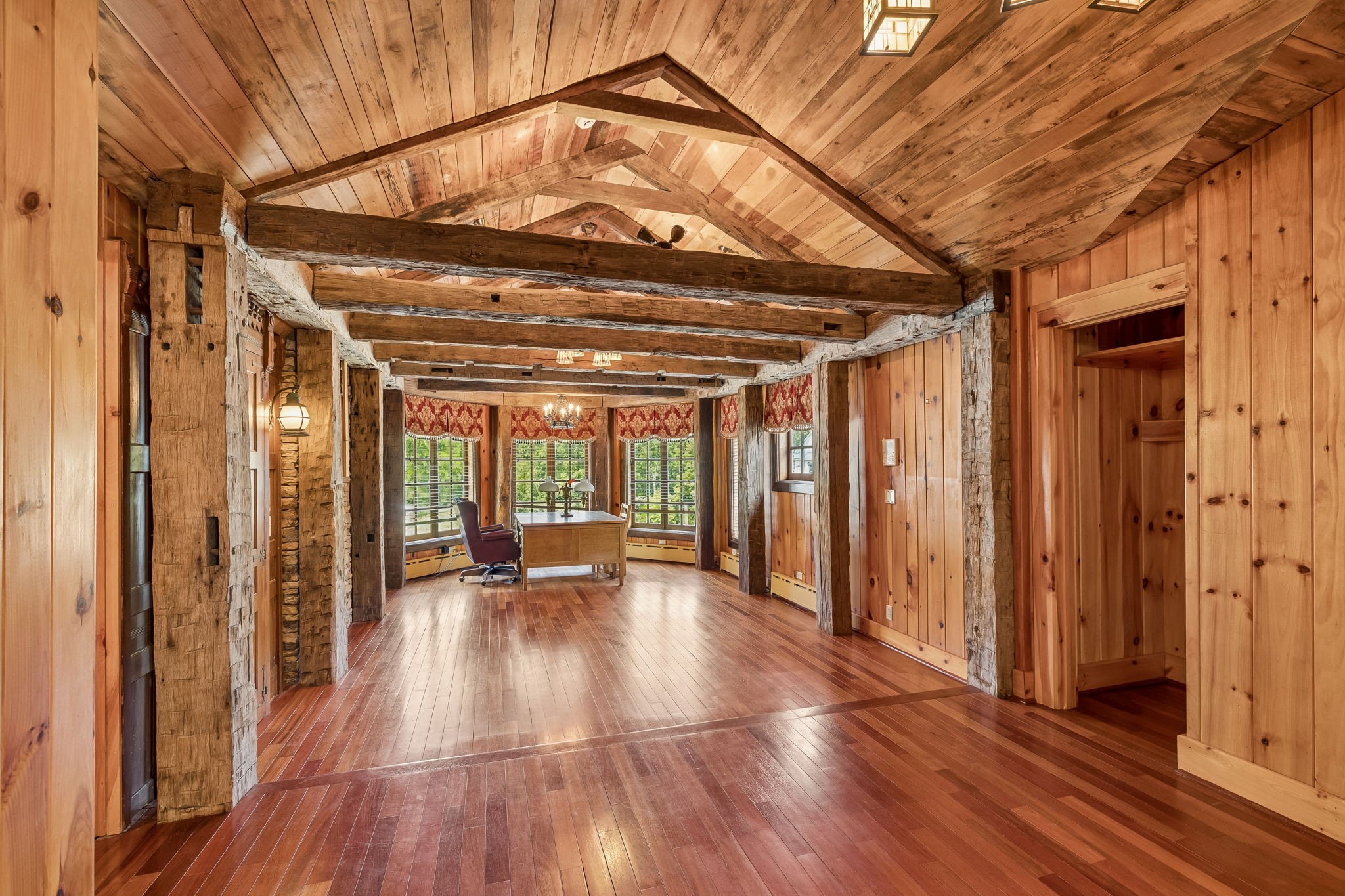 1374 Peter Pond Rd