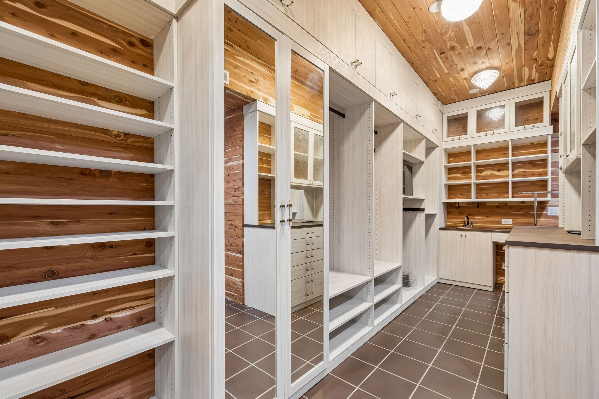 1374 Peter Pond Rd