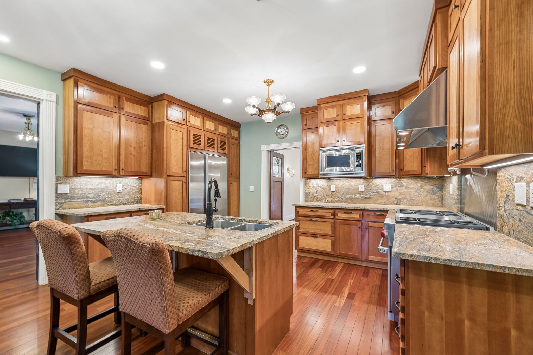 1374 Peter Pond Rd