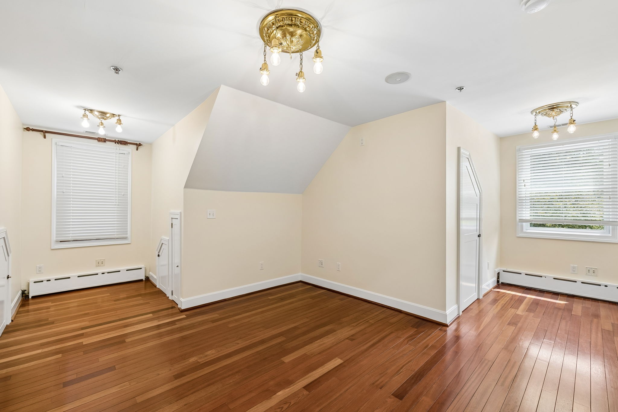 1374 Peter Pond Rd