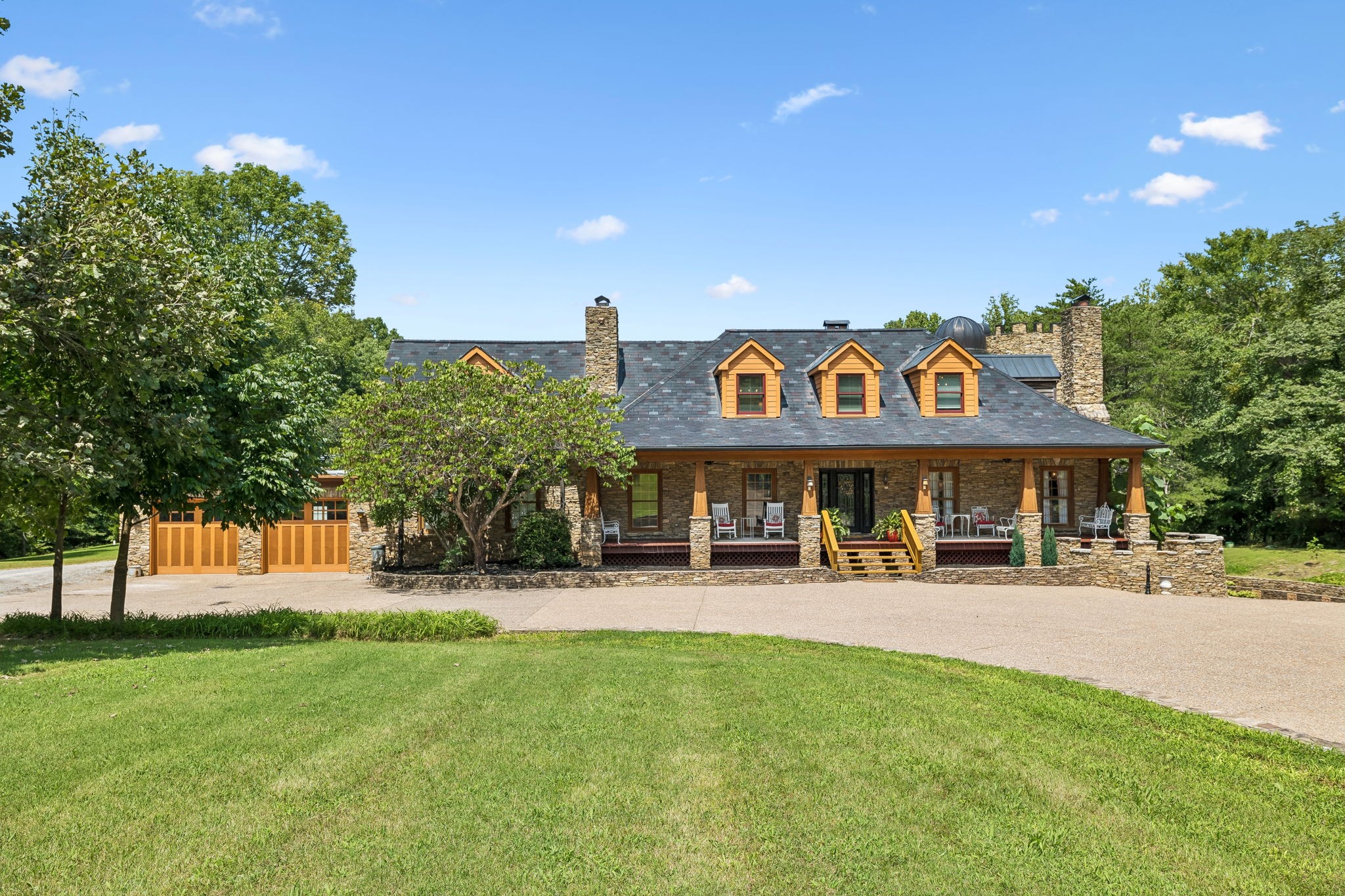 1374 Peter Pond Rd