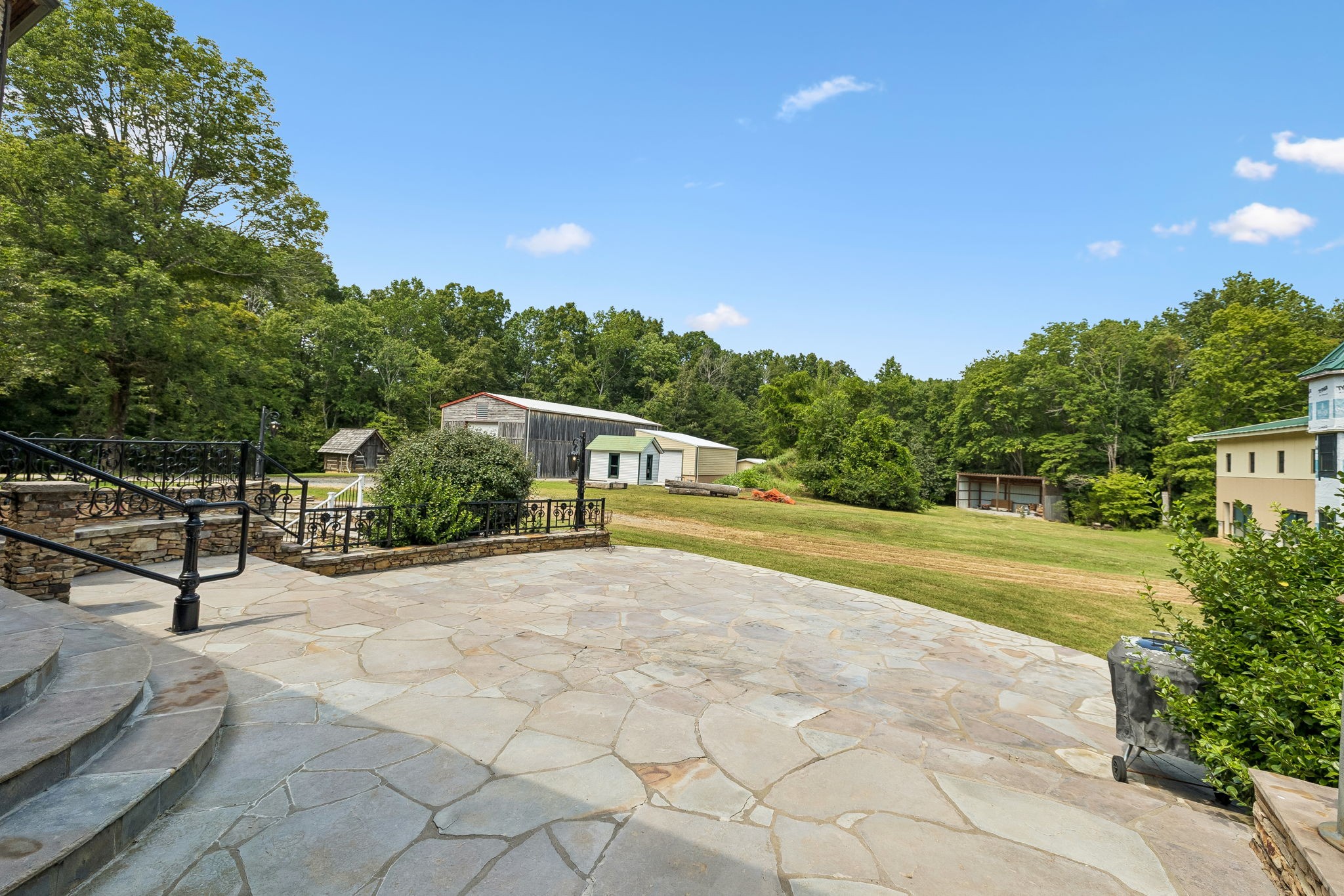 1374 Peter Pond Rd