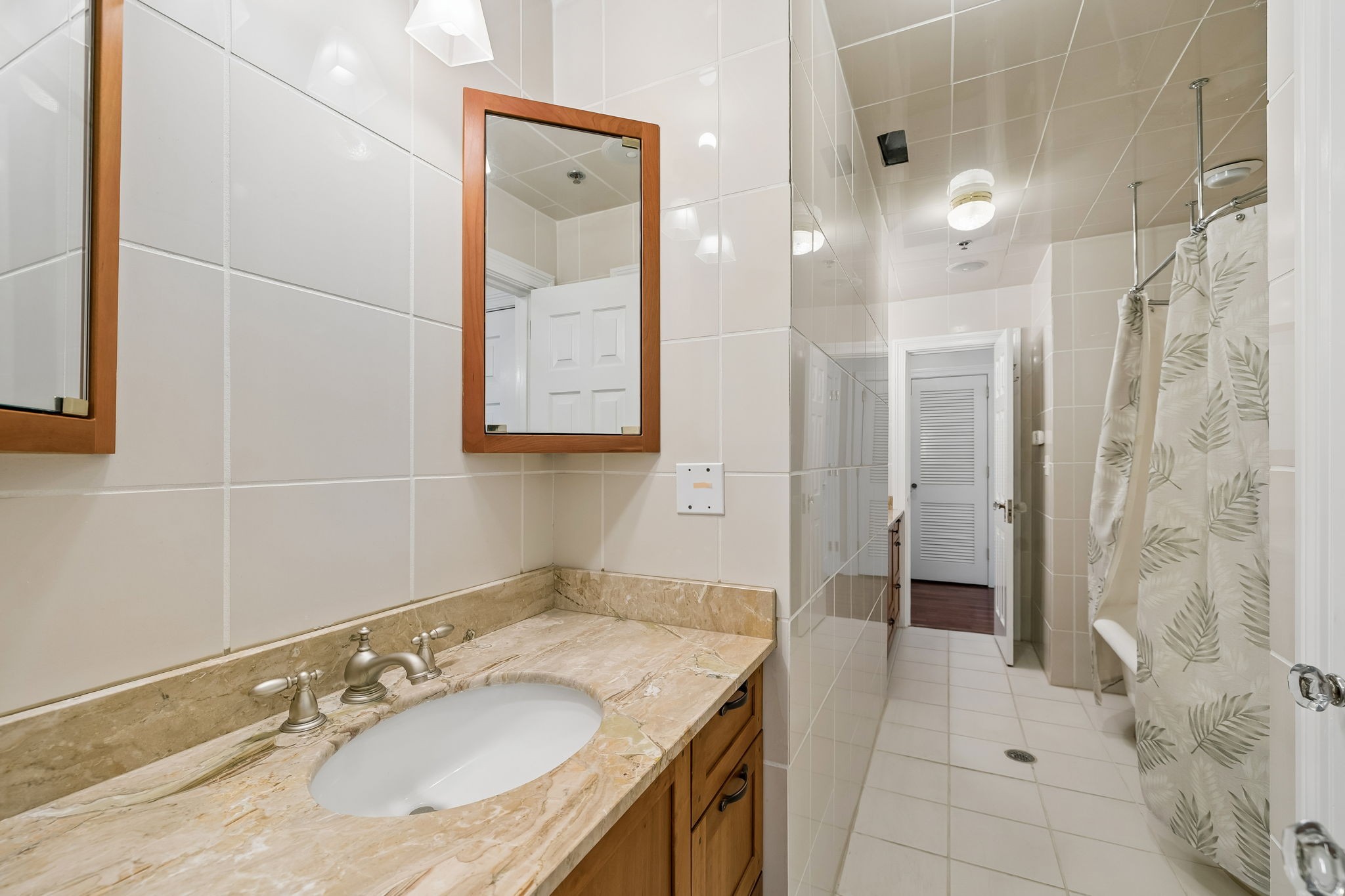 1374 Peter Pond Rd