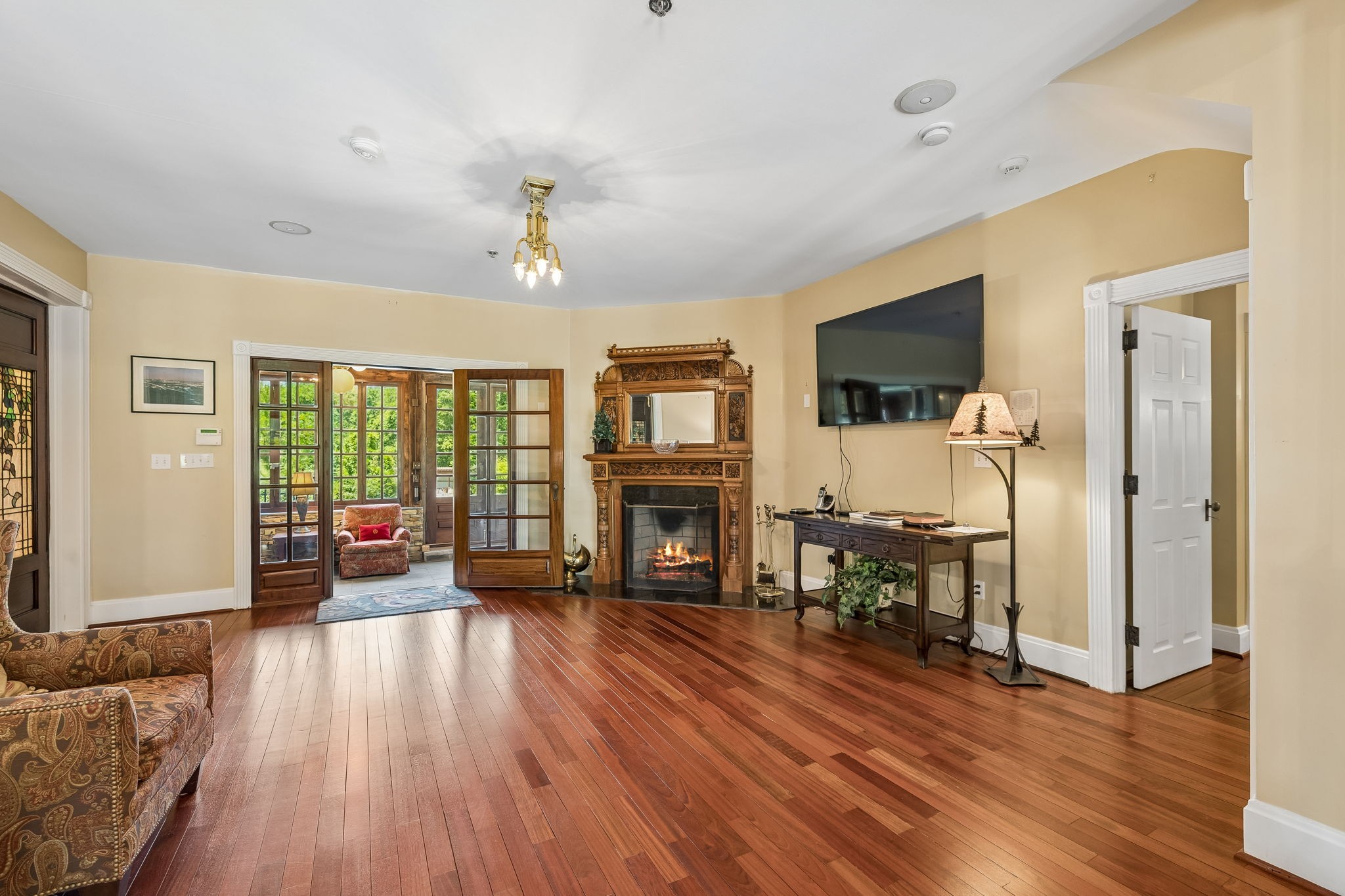 1374 Peter Pond Rd
