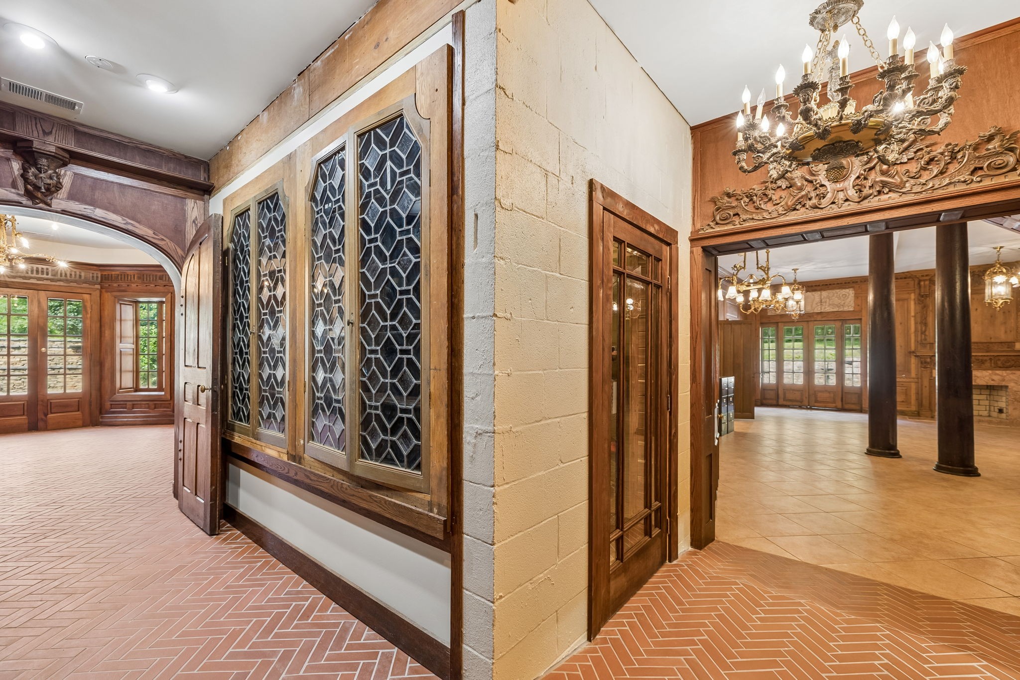 1374 Peter Pond Rd