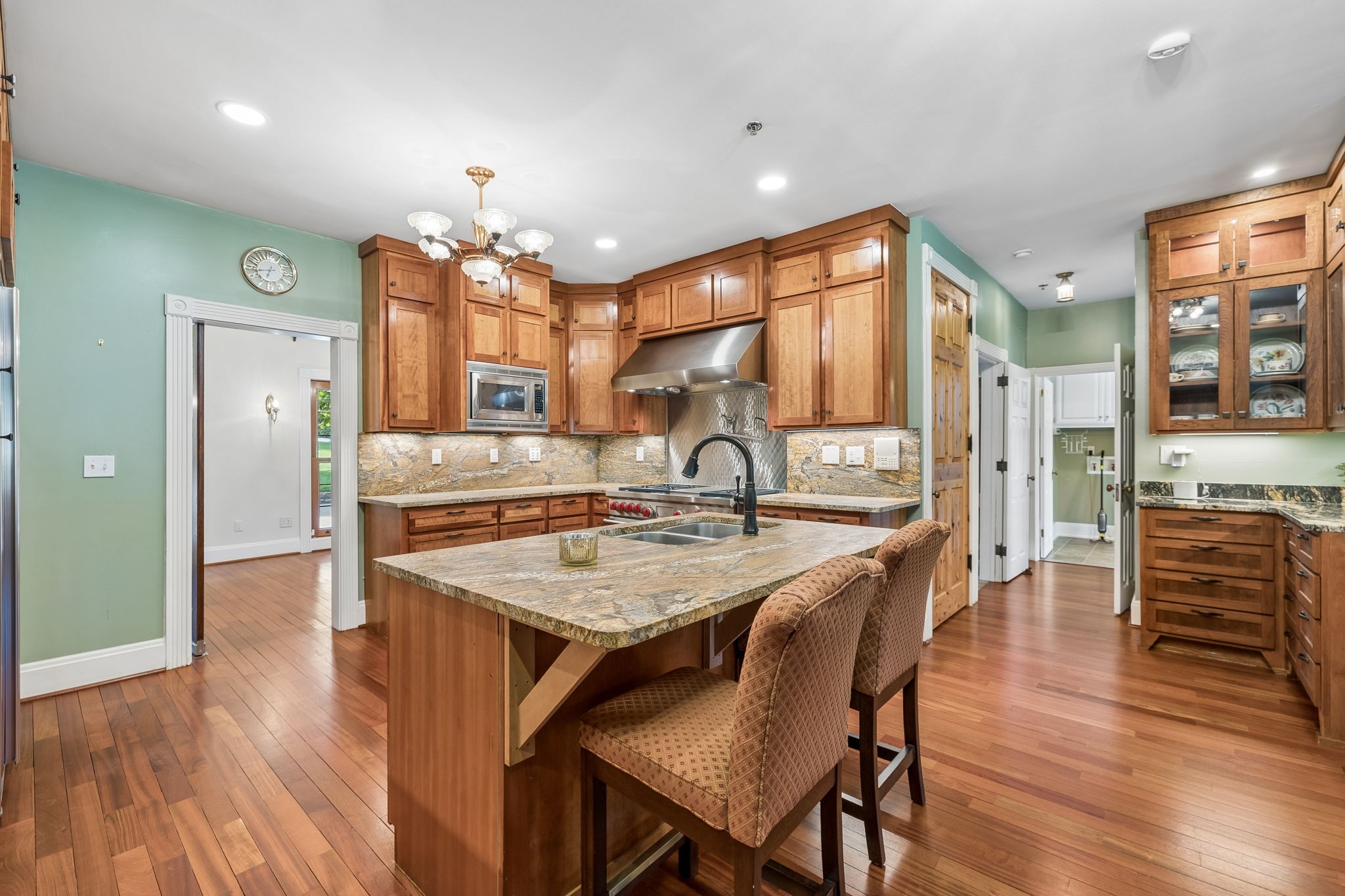 1374 Peter Pond Rd