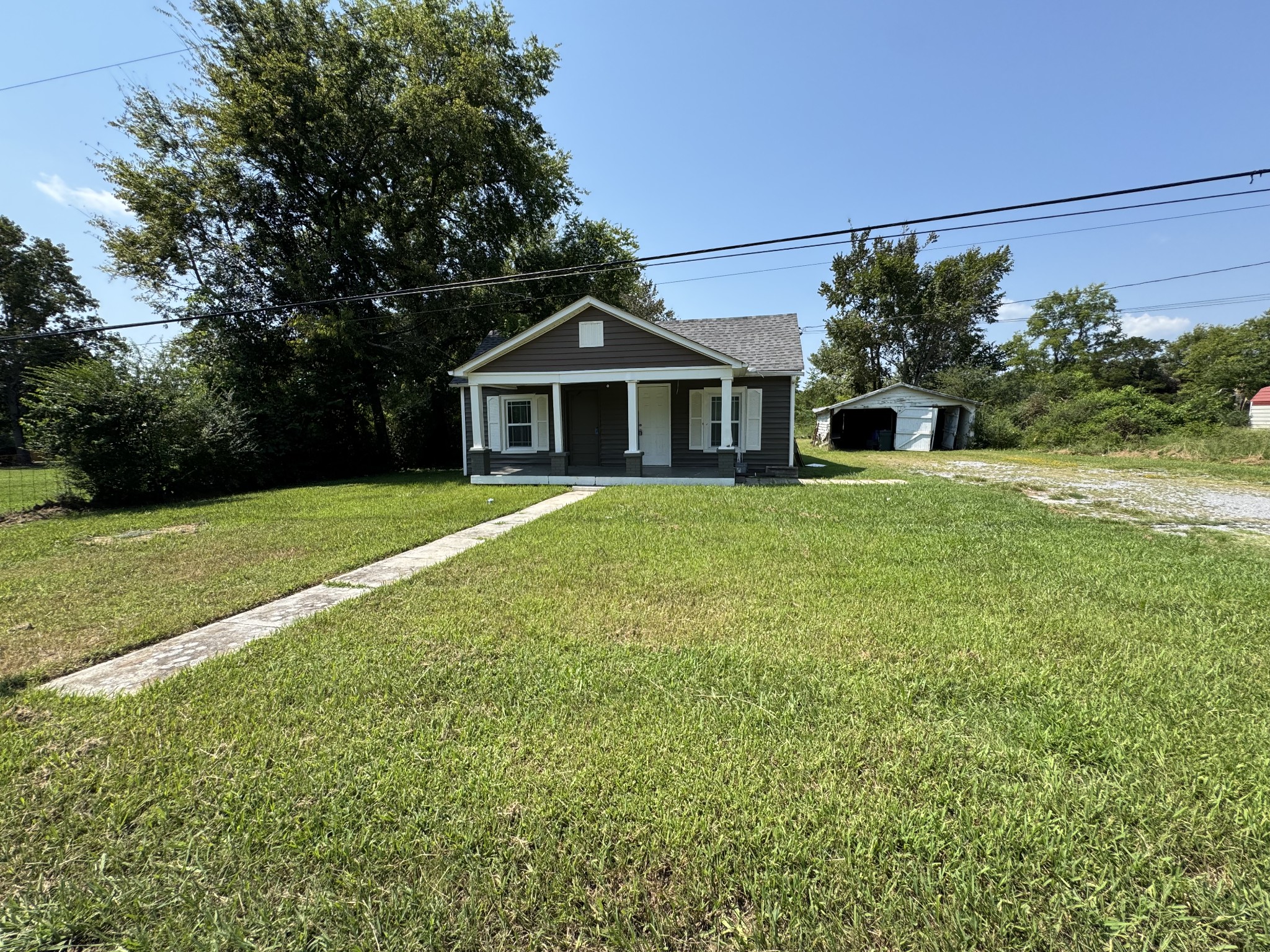 1376 Rutledge Ln