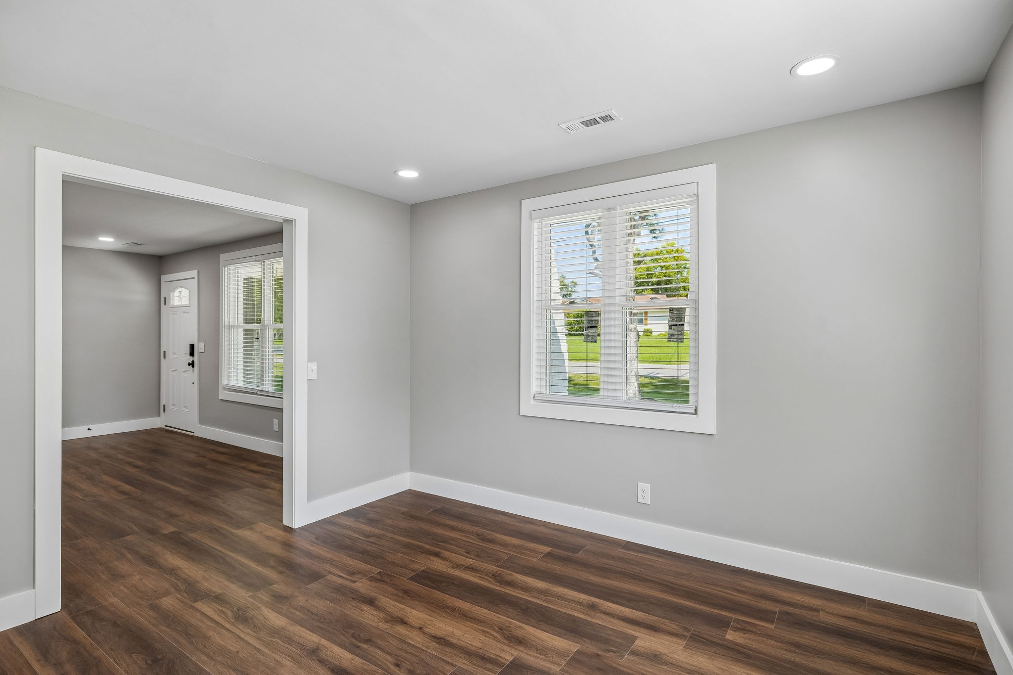 387 Ocala Dr