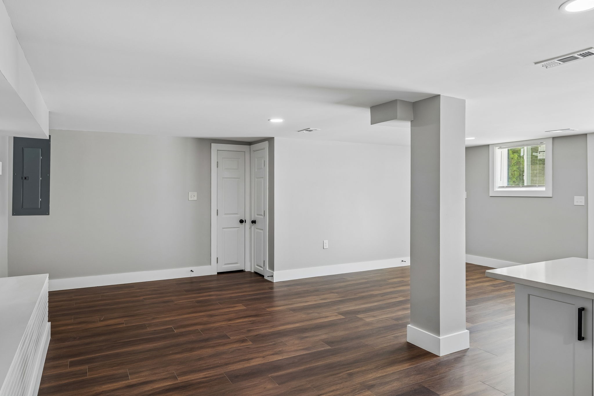 387 Ocala Dr