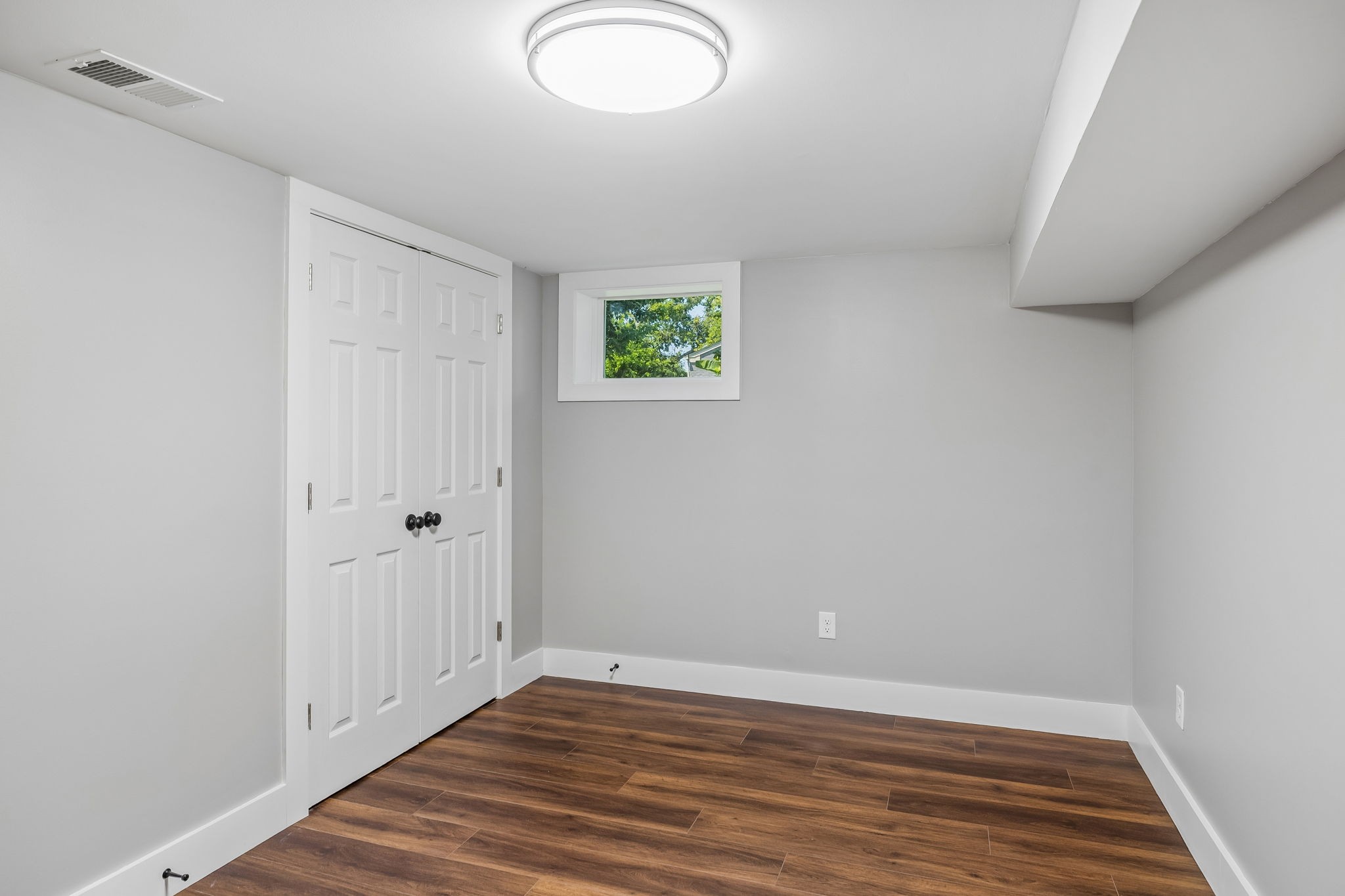 387 Ocala Dr