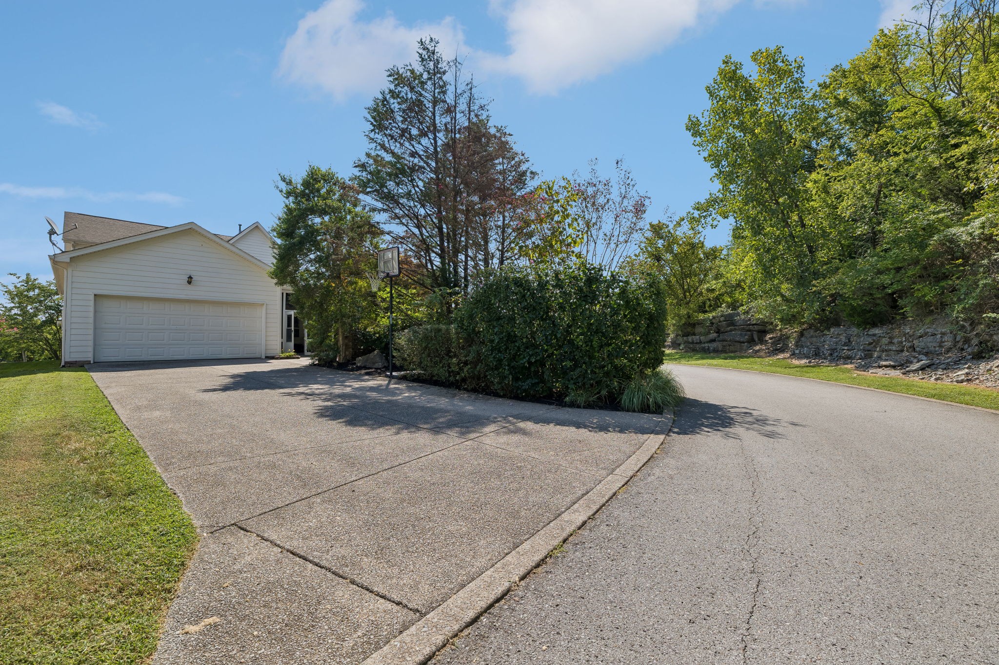 601 Patriot Ln