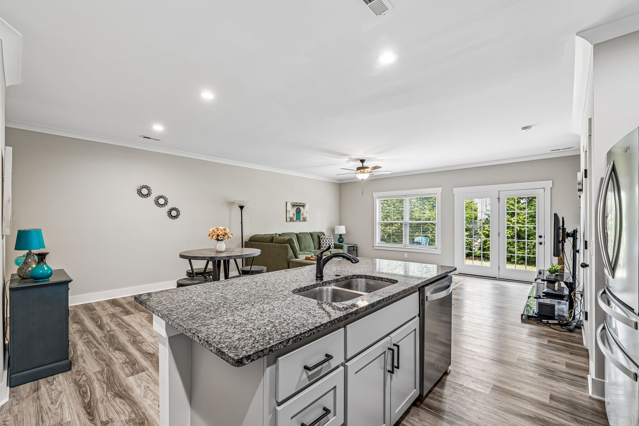 3352 Alta Ln