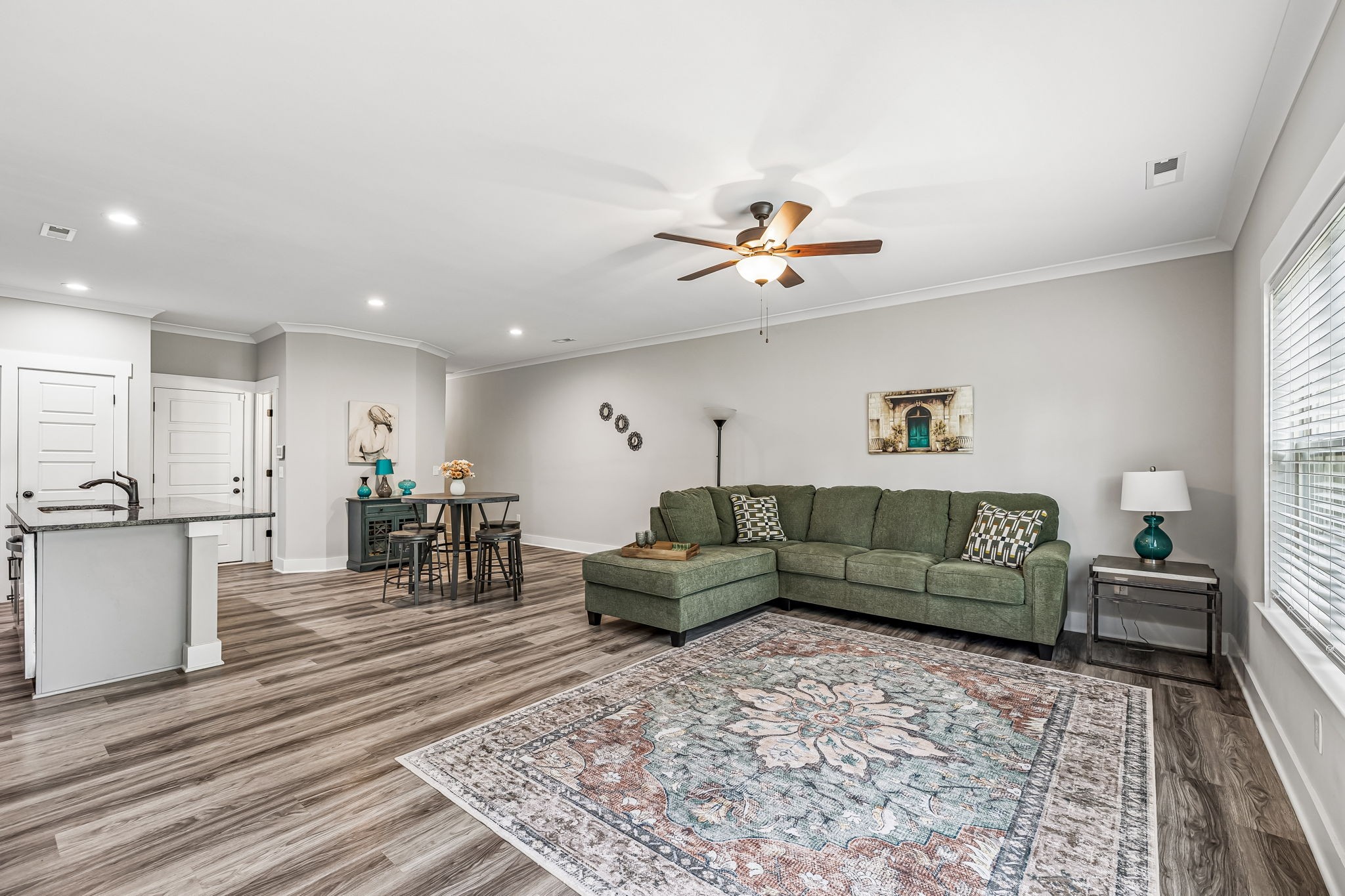 3352 Alta Ln
