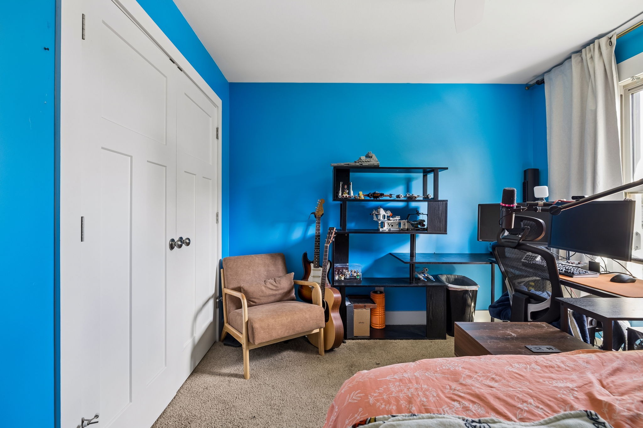 421 Joy Ave