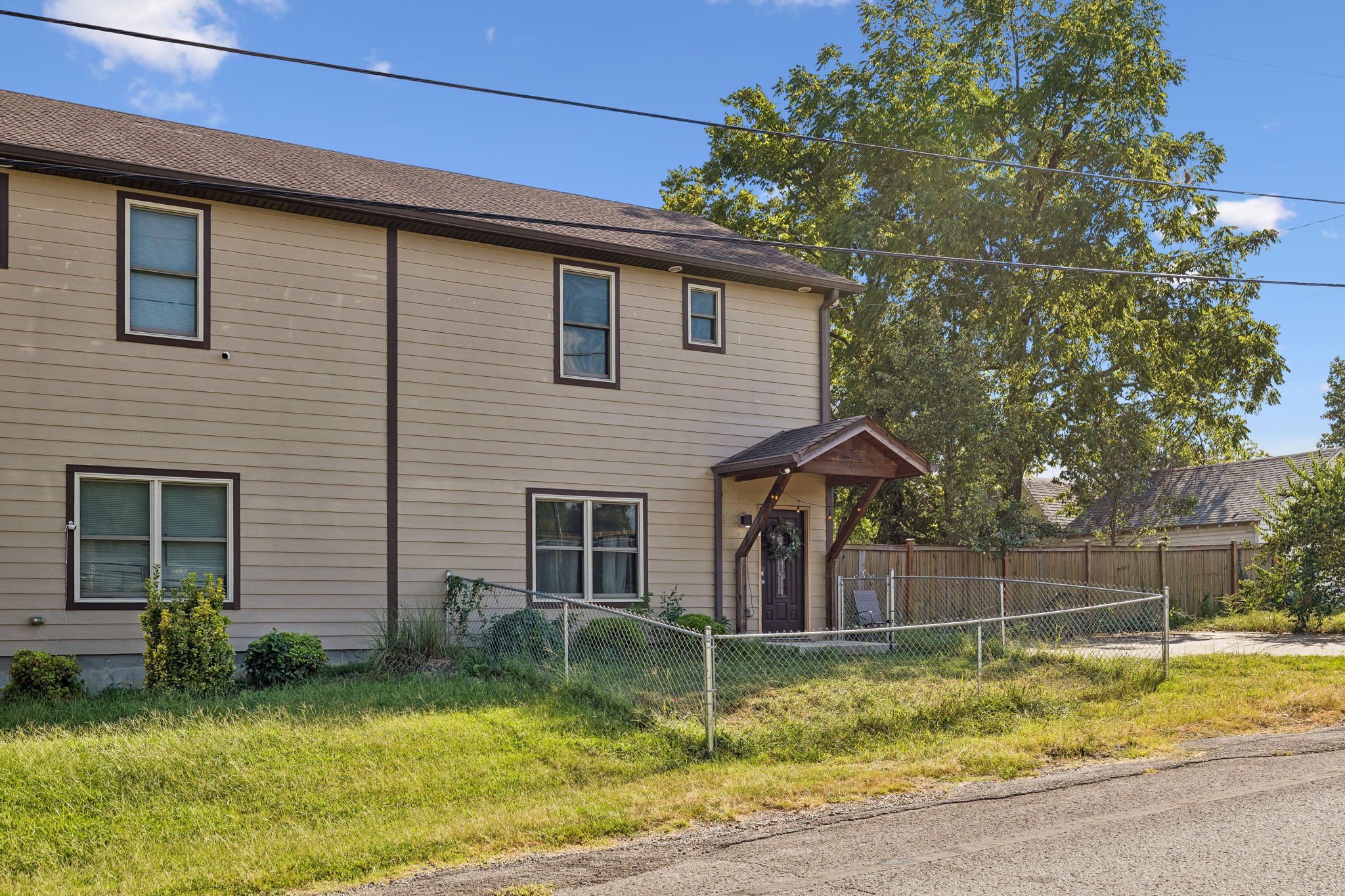 421 Joy Ave